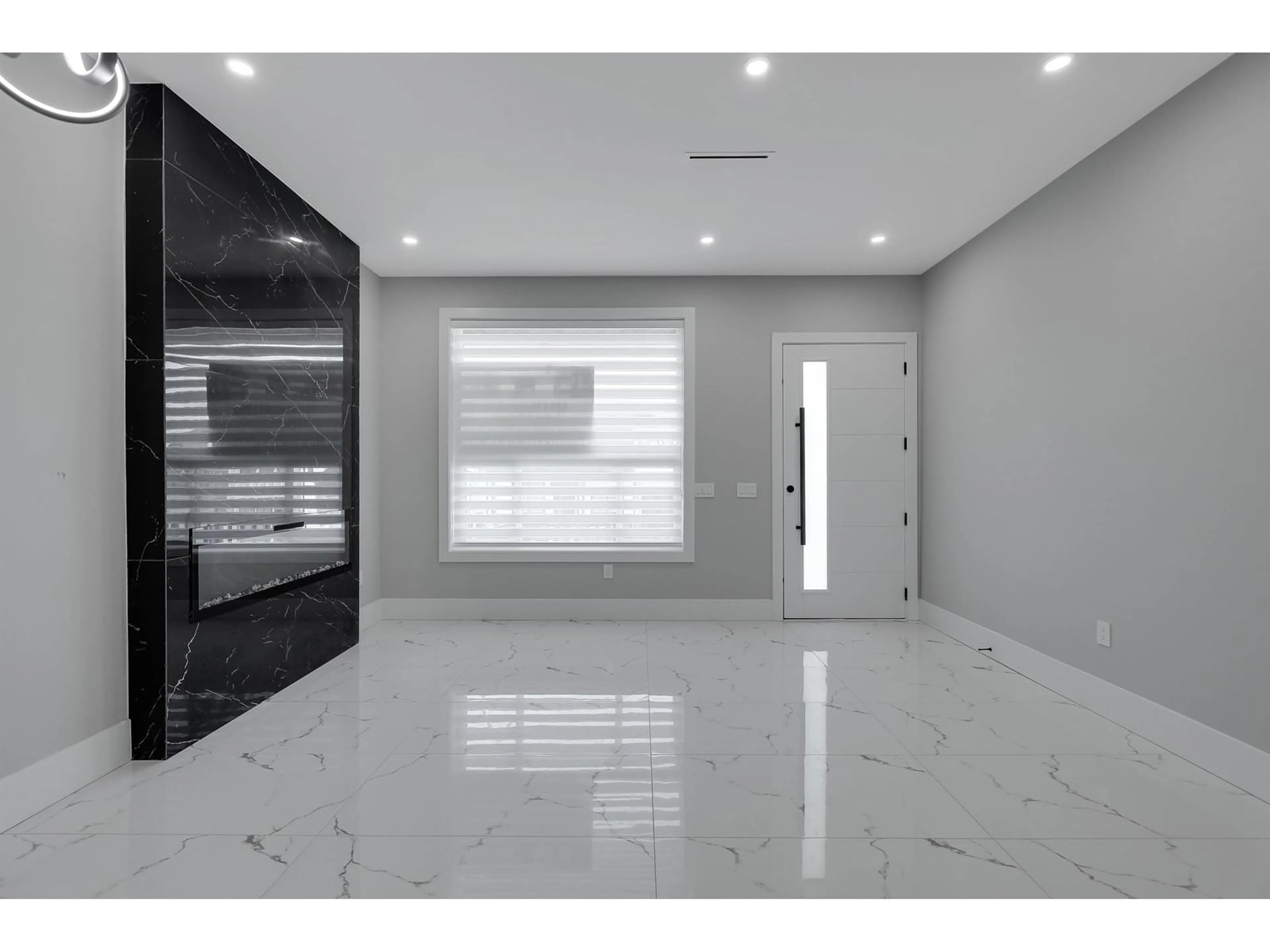 Indoor foyer for 14750 62A, Surrey British Columbia V3S6N4