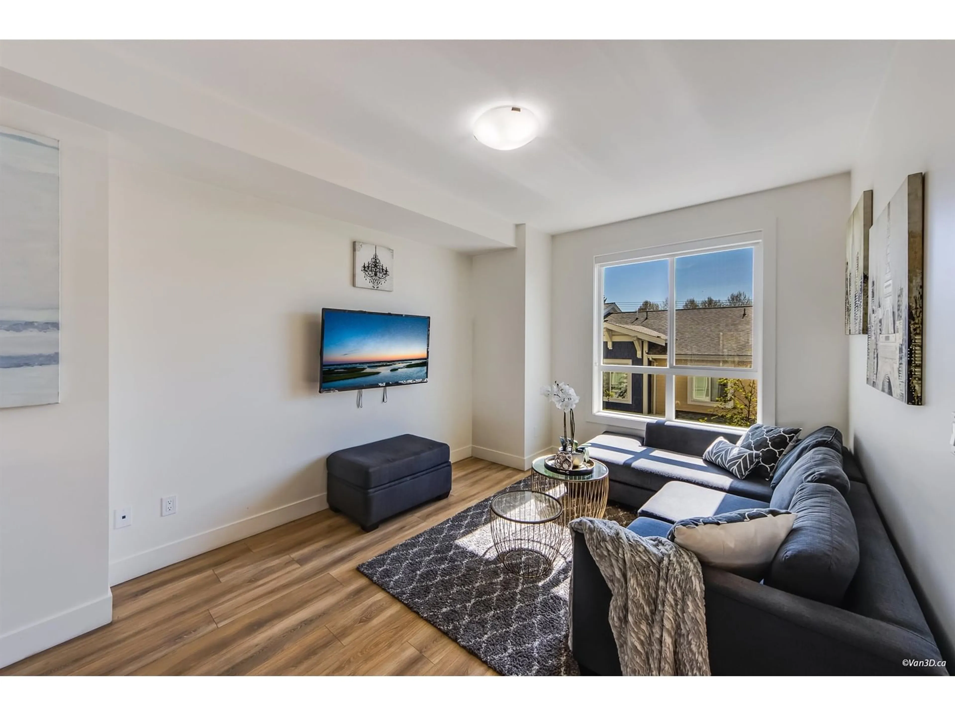 Living room with furniture, unknown for 71 - 16561 17A, Surrey British Columbia V3Z1J3