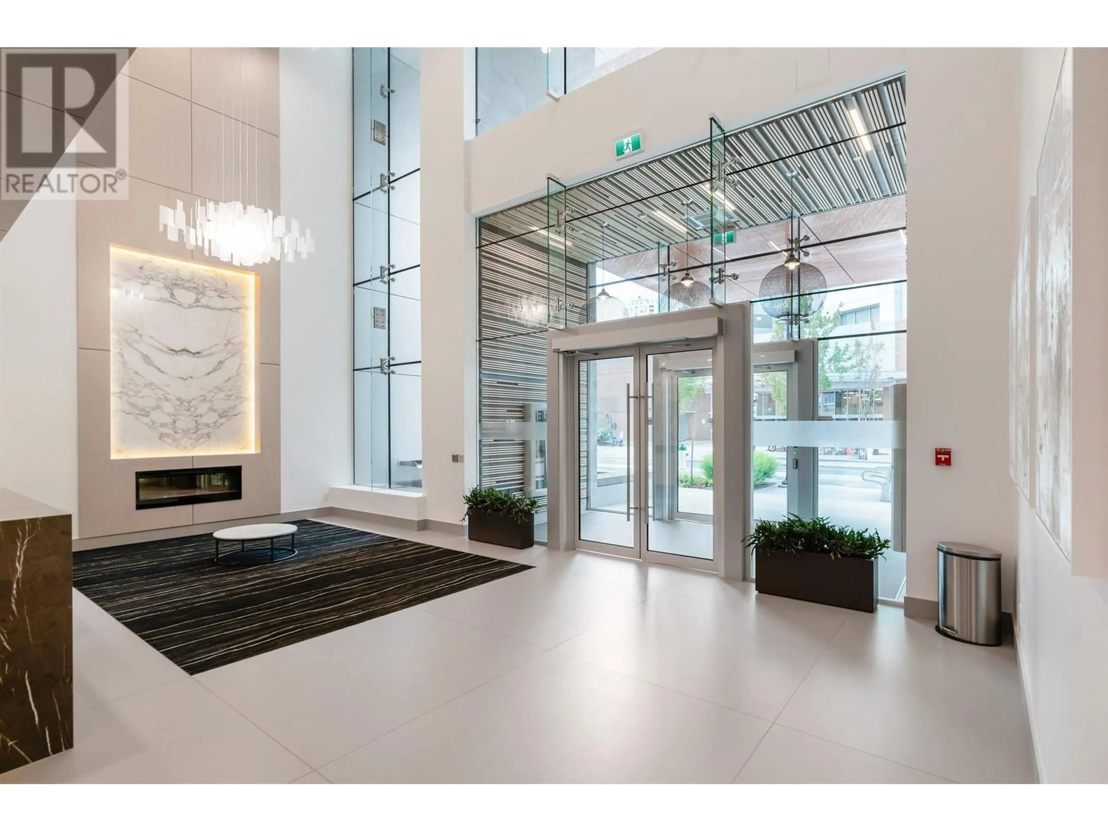 Indoor foyer for 807 - 6080 MCKAY AVENUE, Burnaby British Columbia V5H0J4
