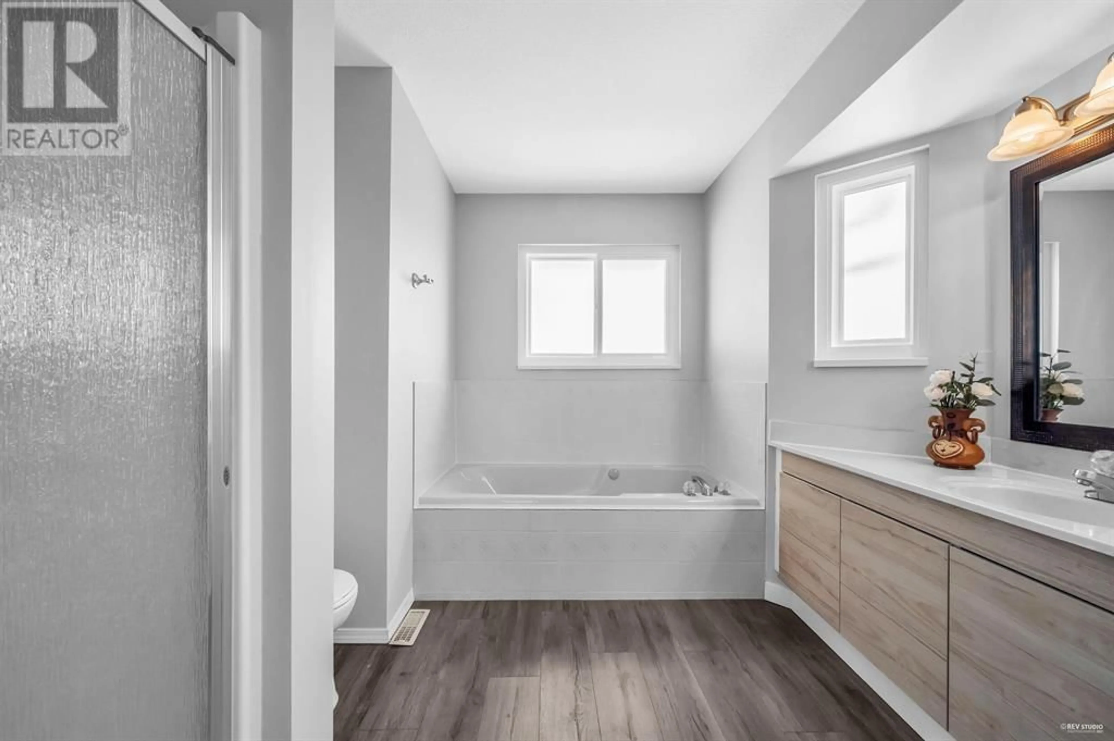 Standard bathroom, unknown for 1270 HUDSON STREET, Coquitlam British Columbia V3B7L7