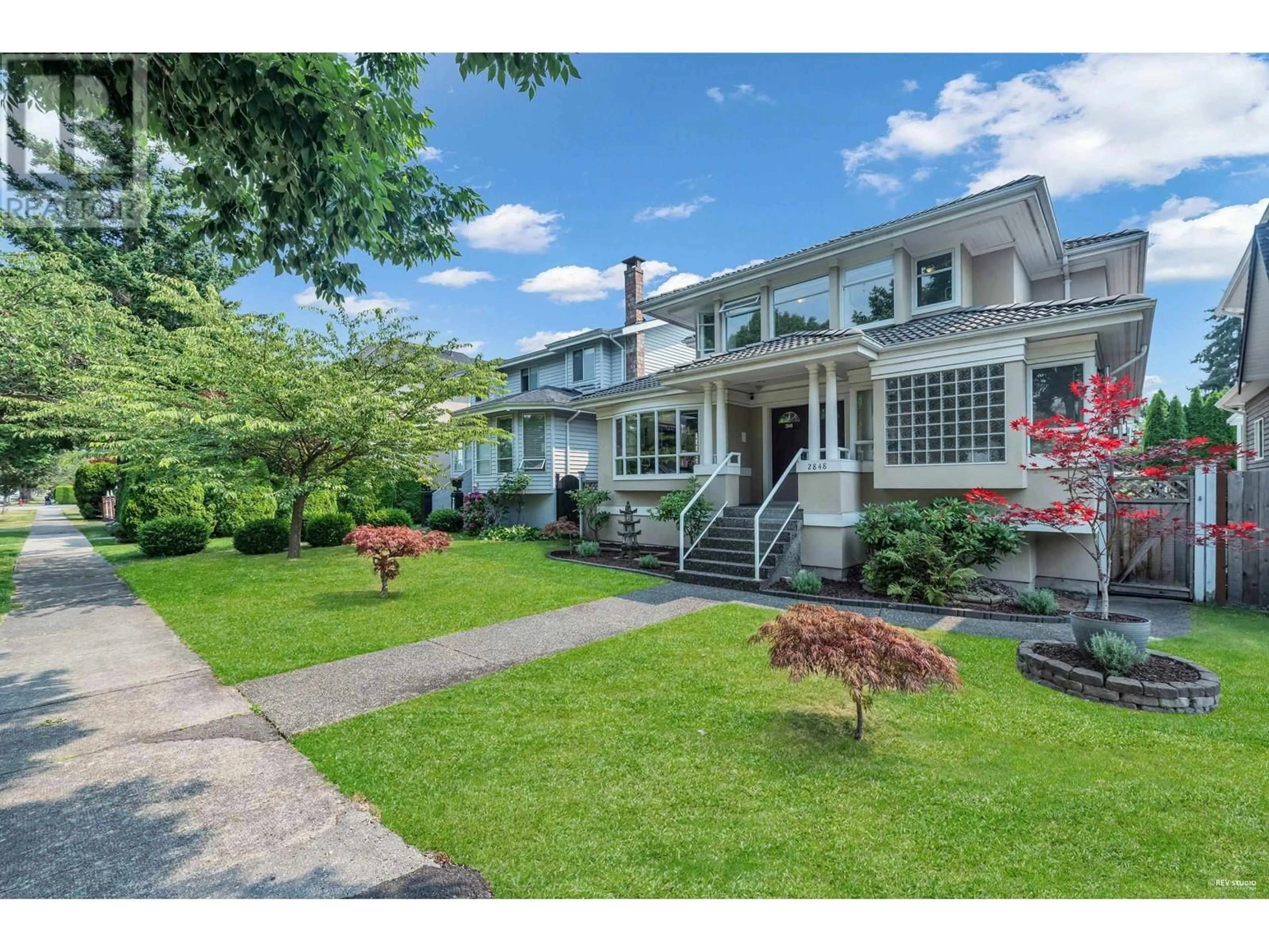 A pic from outside/outdoor area/front of a property/back of a property/a pic from drone, street for 2848 20TH AVENUE, Vancouver British Columbia V6L1H3
