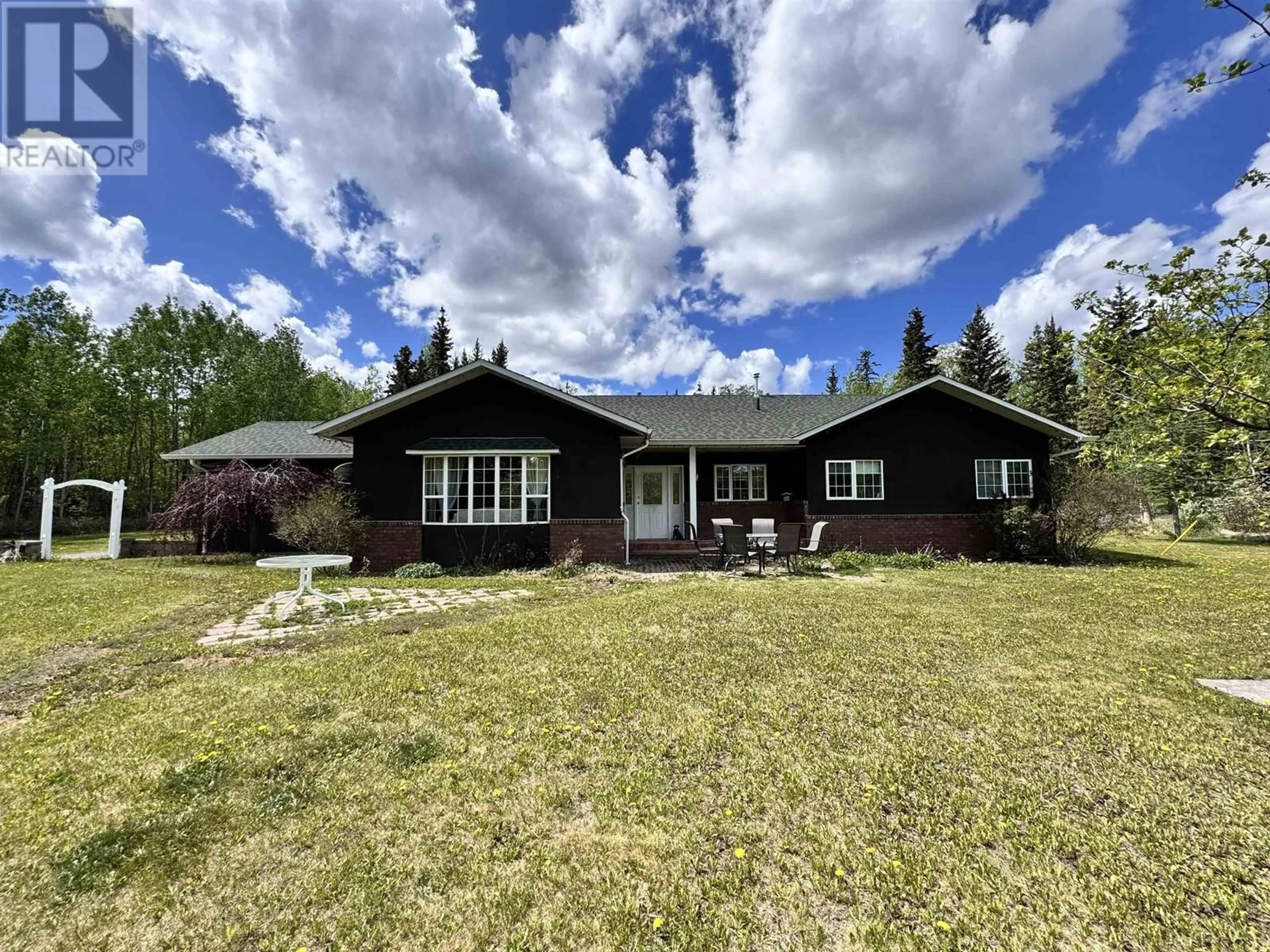 A pic from outside/outdoor area/front of a property/back of a property/a pic from drone, street for 6460 UNICORN ROAD, Horse Lake British Columbia V0K2E3