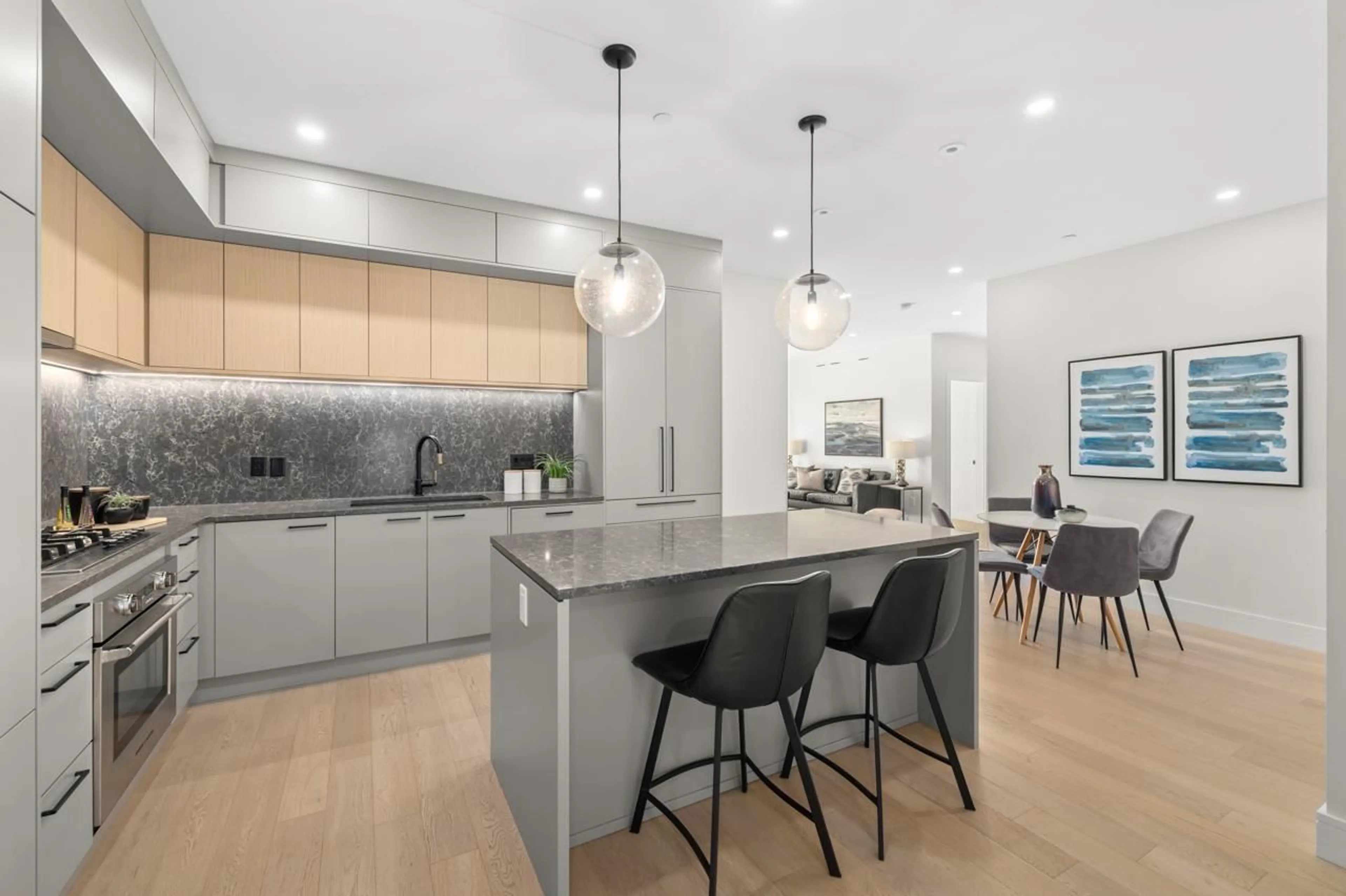 Open concept kitchen, unknown for 210 - 20416 PARK, Langley British Columbia V3A0N2