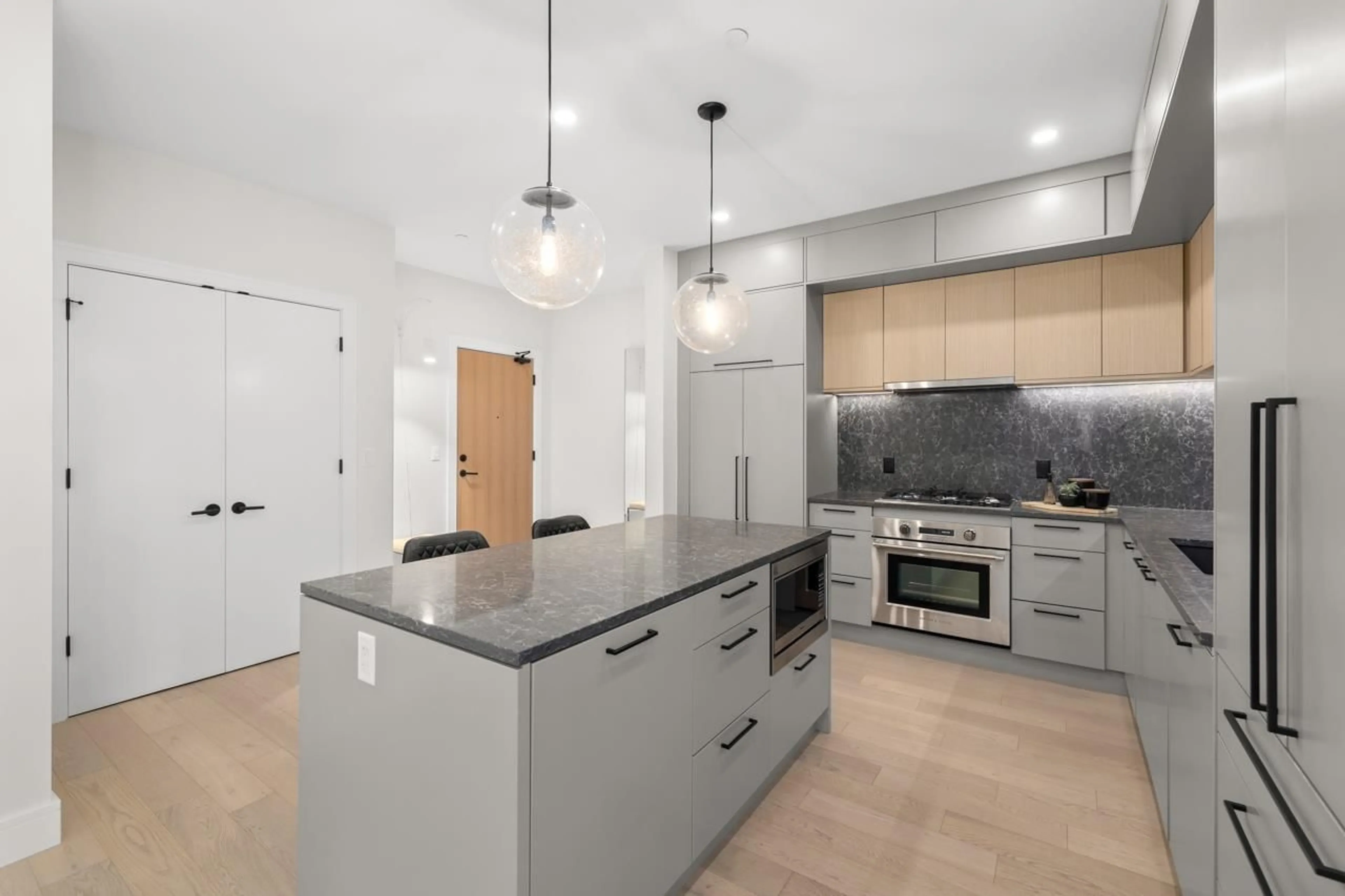 Open concept kitchen, unknown for 210 - 20416 PARK, Langley British Columbia V3A0N2