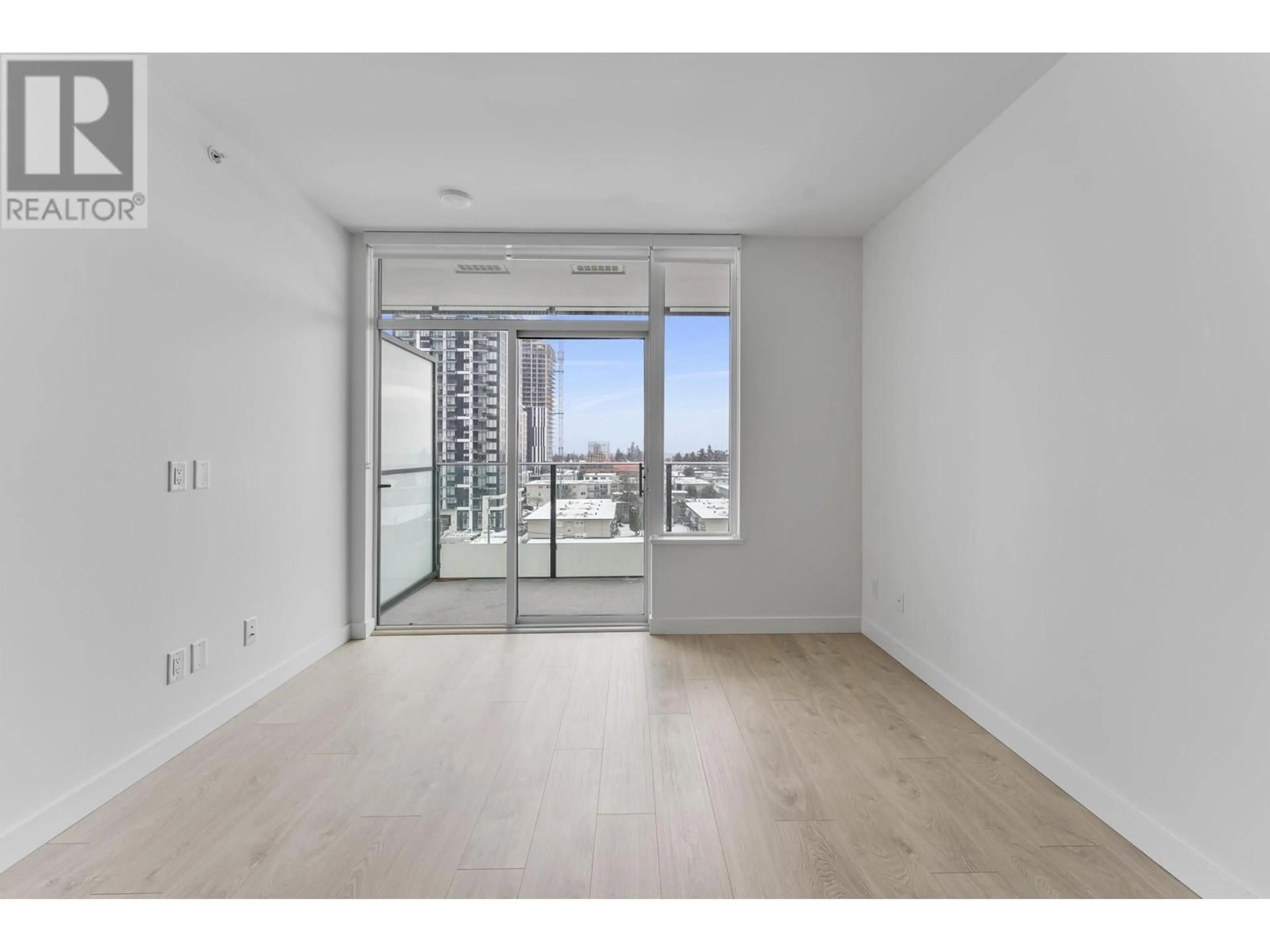 A pic of a room for 903 - 6463 SILVER AVENUE, Burnaby British Columbia V5H0K4