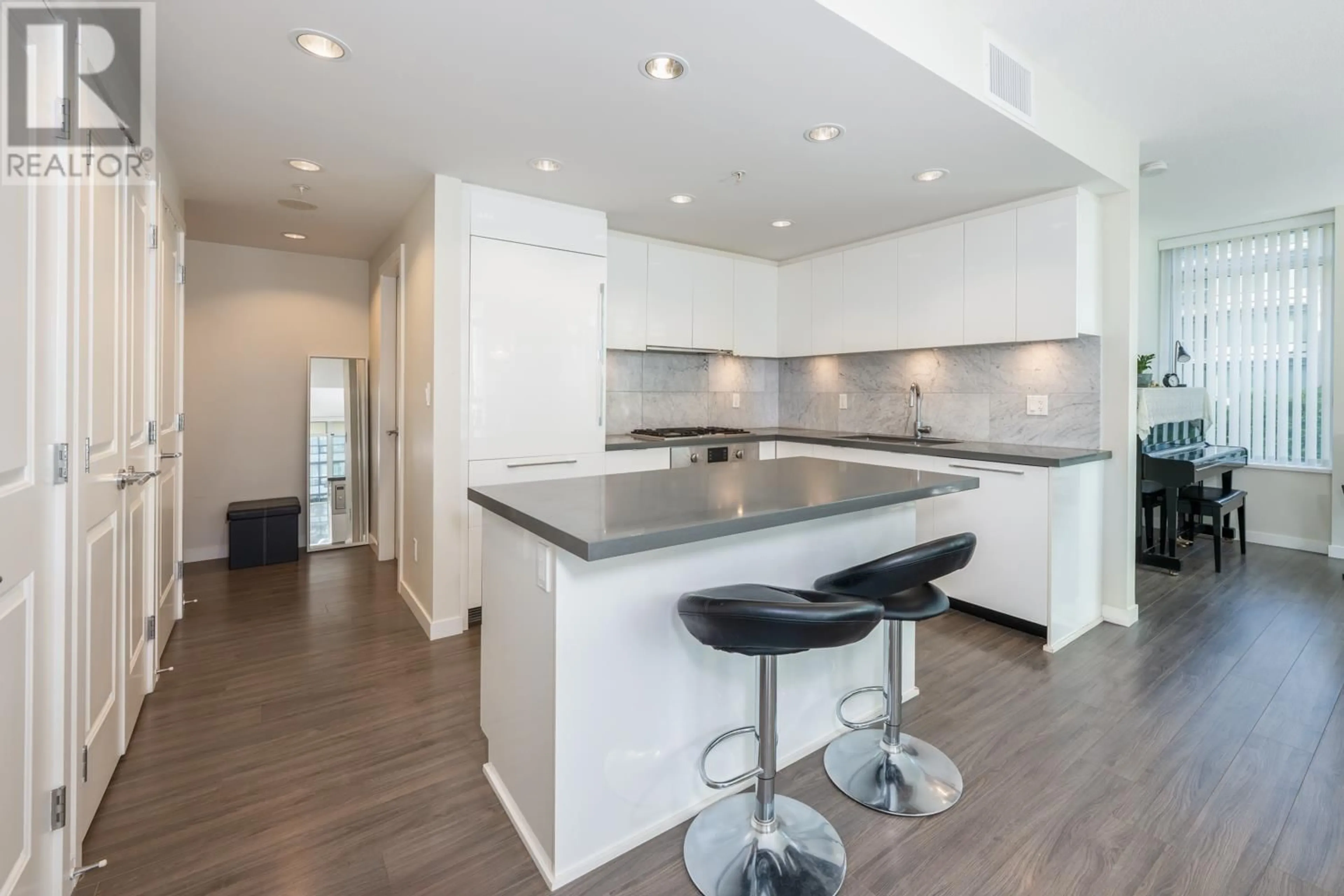 Open concept kitchen, unknown for 709 - 7368 GOLLNER AVENUE, Richmond British Columbia V6Y0H9