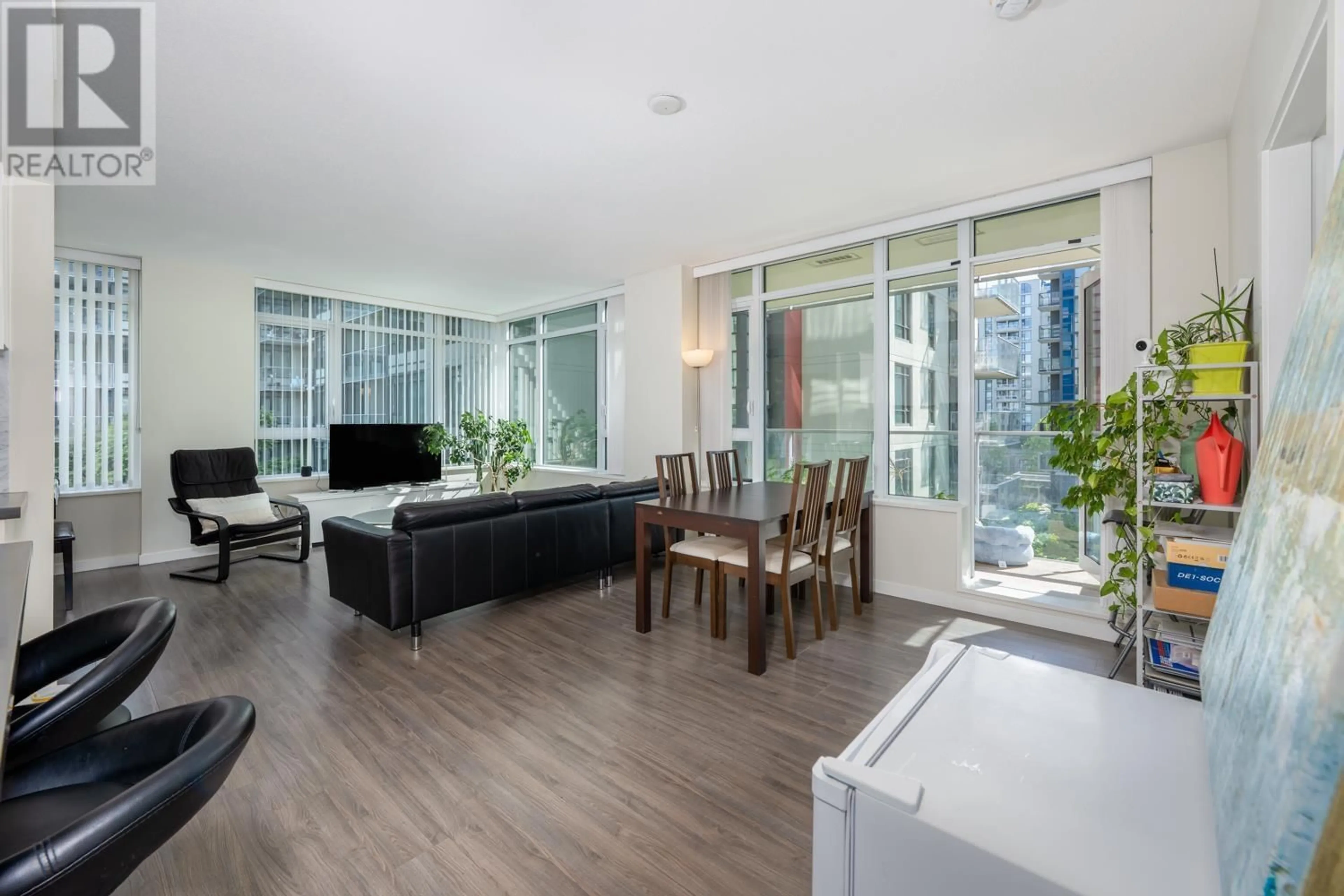 Living room with furniture, unknown for 709 - 7368 GOLLNER AVENUE, Richmond British Columbia V6Y0H9