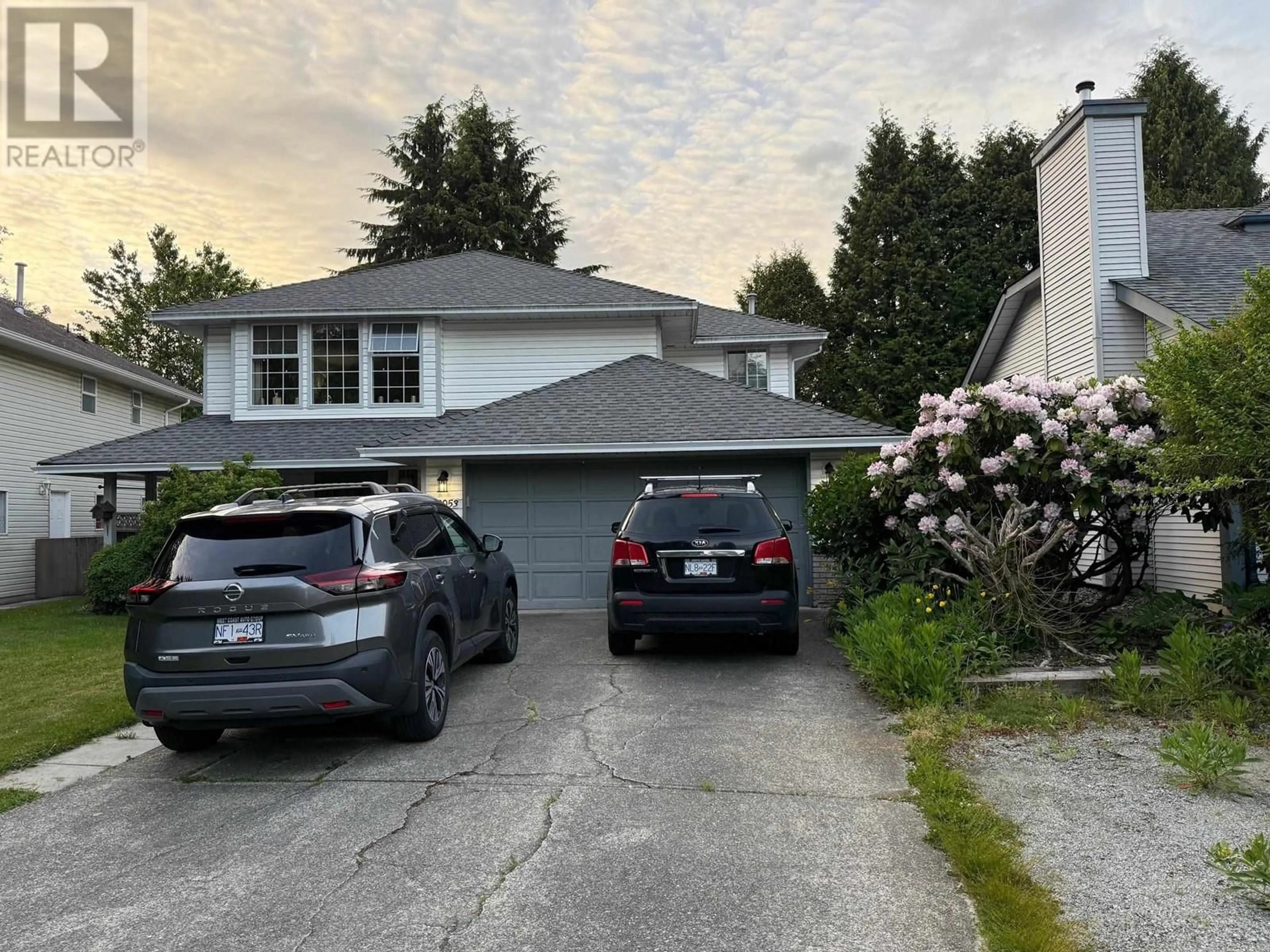 A pic from outside/outdoor area/front of a property/back of a property/a pic from drone, street for 23053 125A AVENUE, Maple Ridge British Columbia V2X0S2