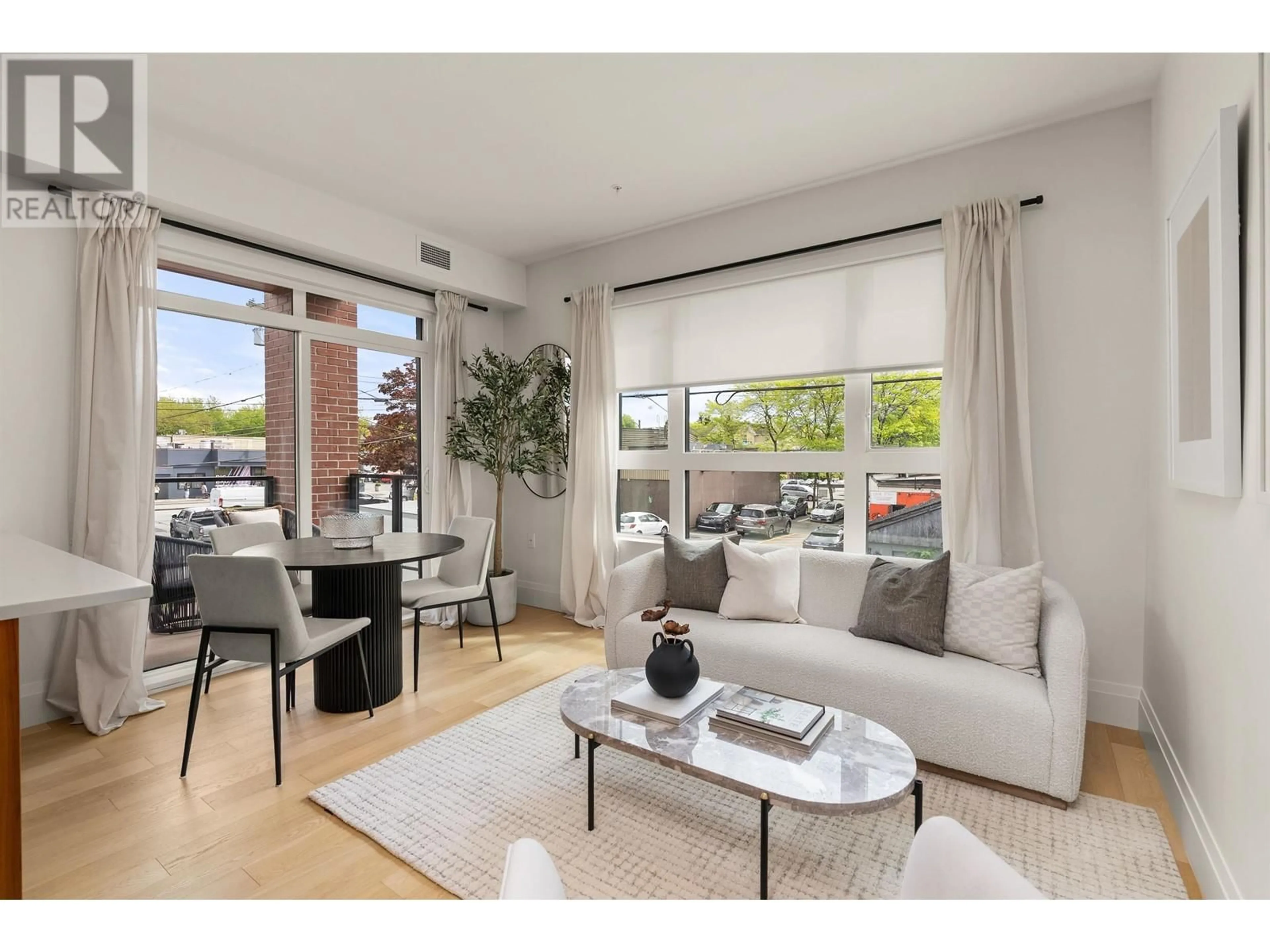 Living room with furniture, unknown for 213 - 2550 GARDEN DRIVE, Vancouver British Columbia V5N4X6