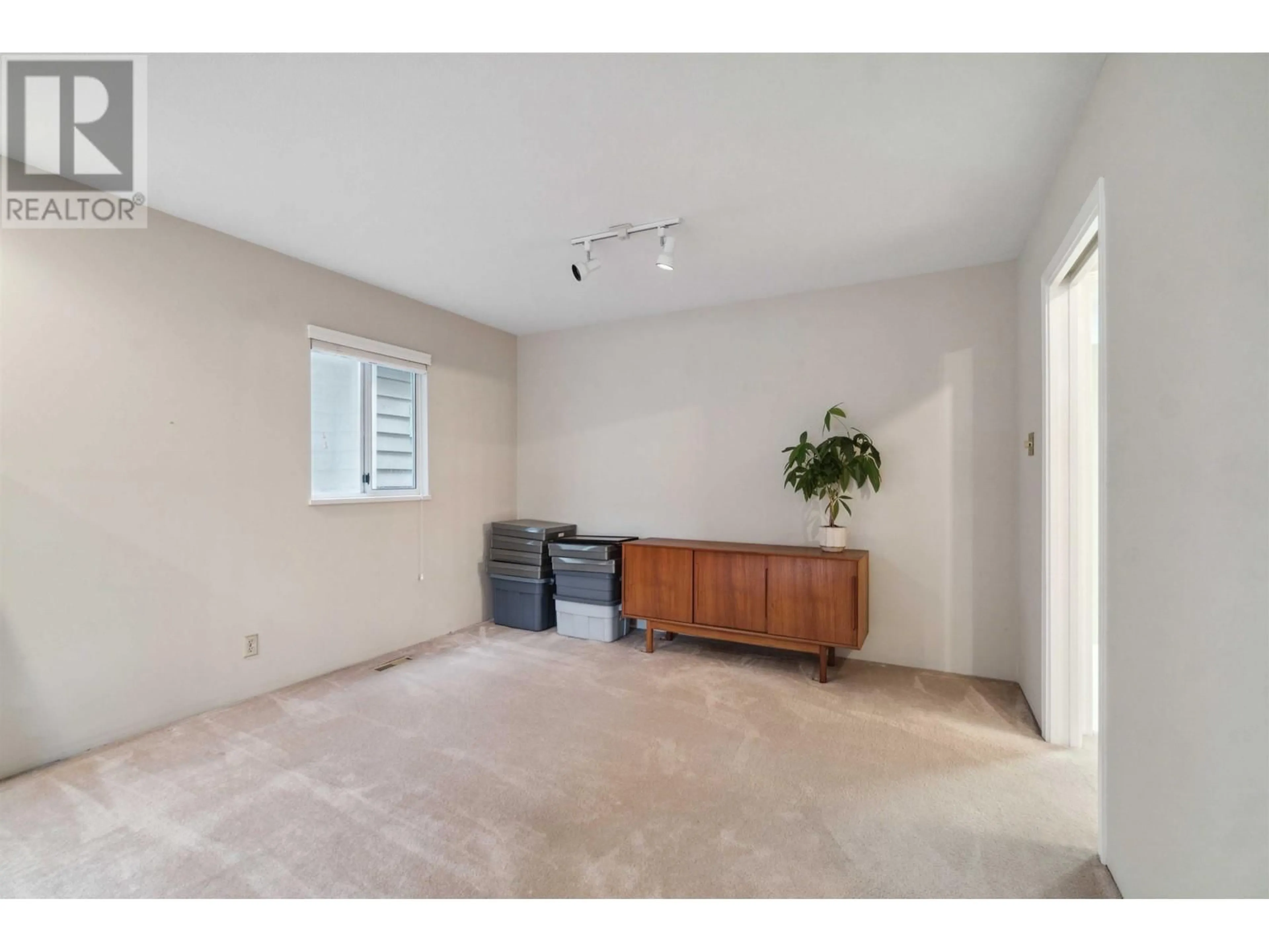 A pic of a room for 4334 HOSKINS ROAD, North Vancouver British Columbia V7K2P8