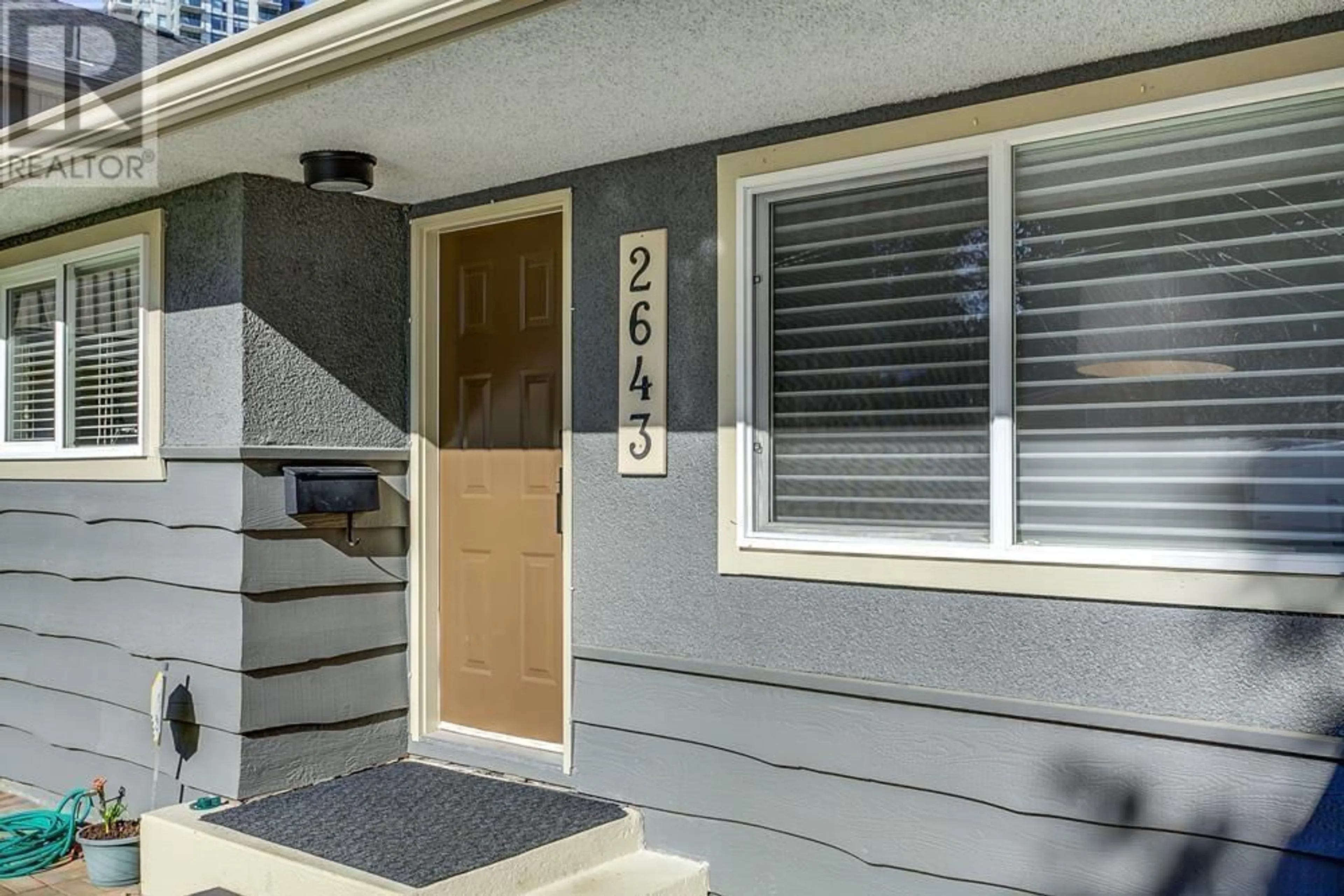 Home with vinyl exterior material, street for 2643 LARKIN AVENUE, Port Coquitlam British Columbia V3B2H8