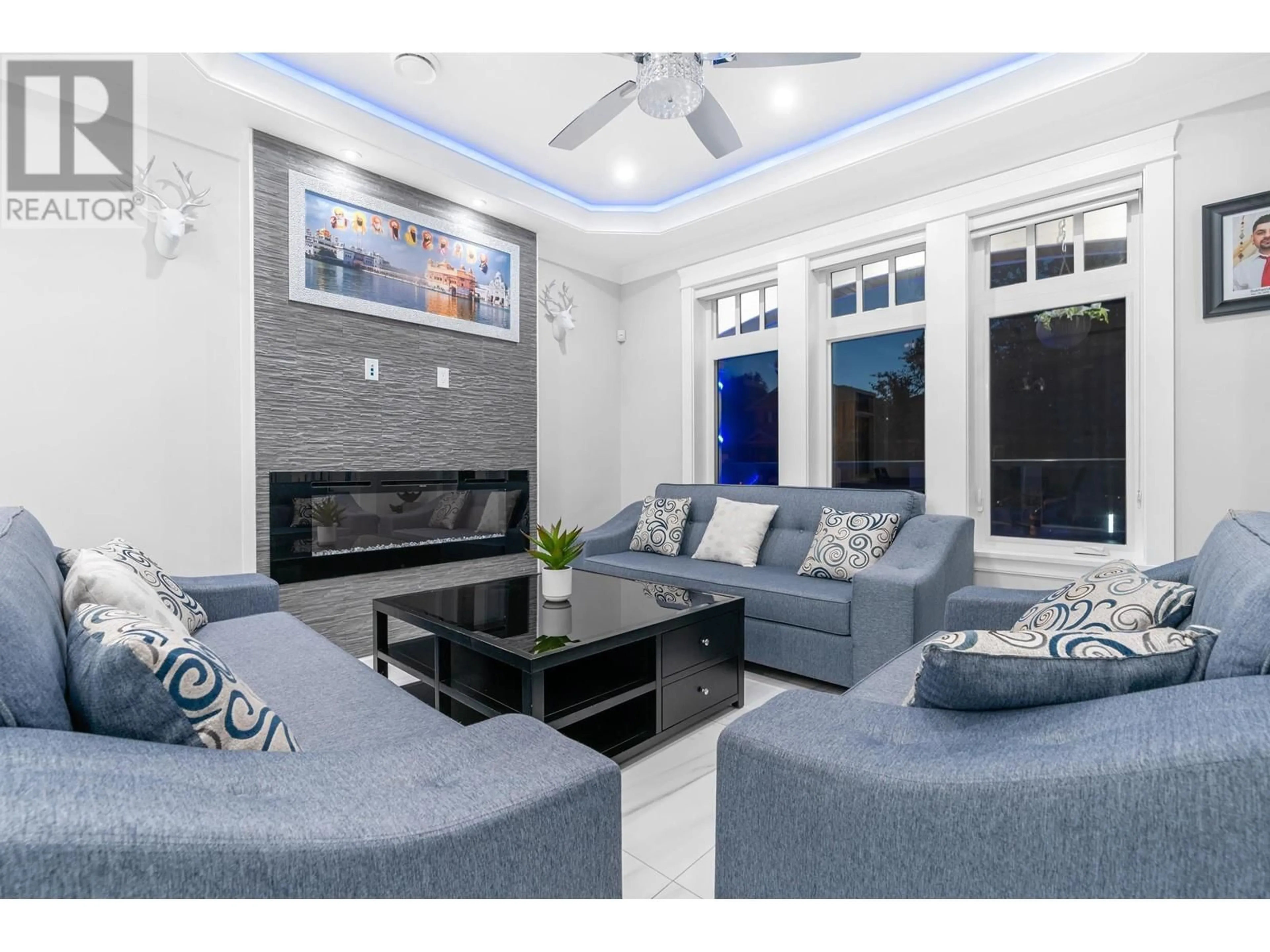 Living room with furniture, unknown for 740 50TH AVENUE, Vancouver British Columbia V5X1B3