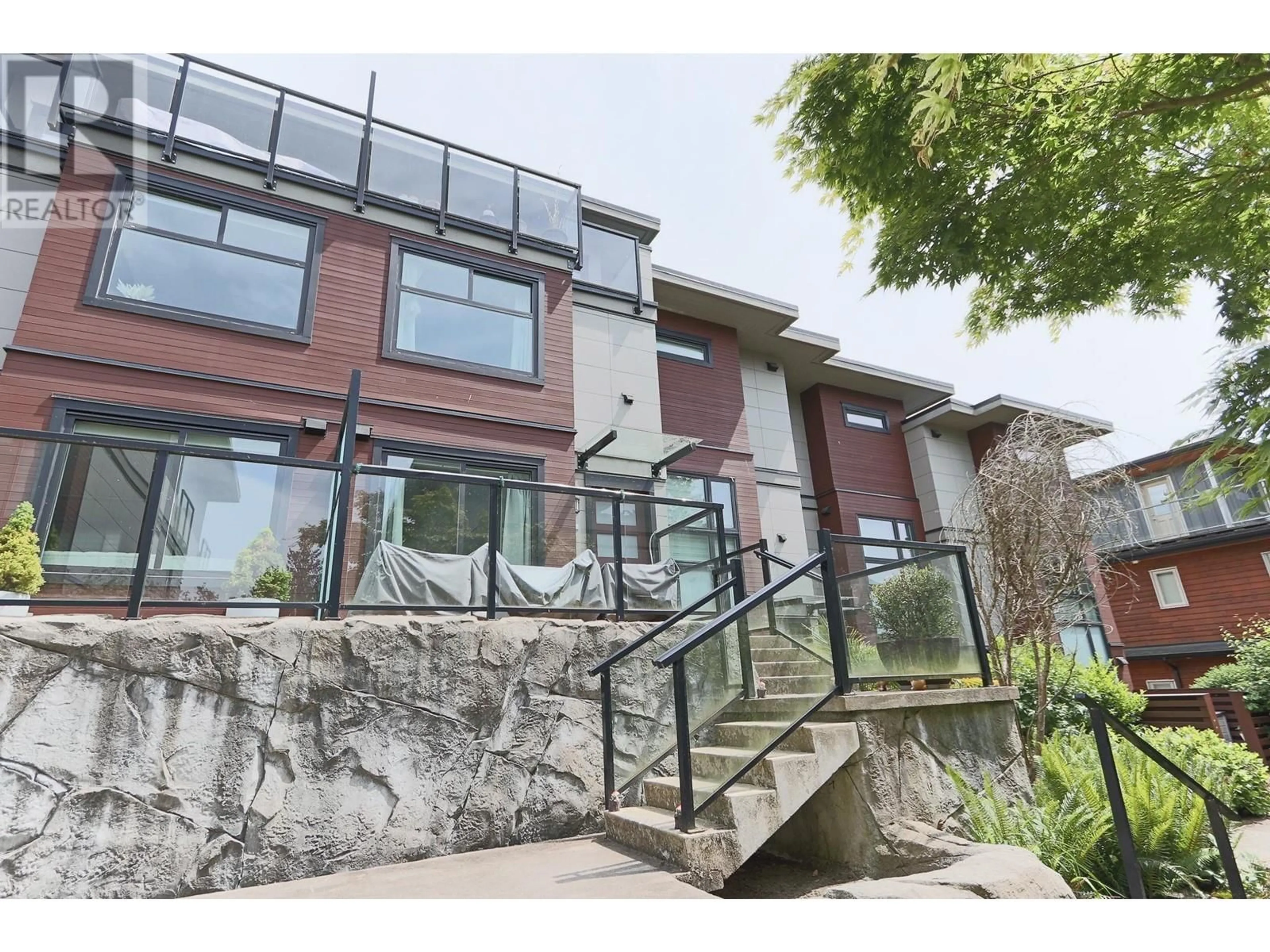 Unknown for 15 - 2358 WESTERN AVENUE, North Vancouver British Columbia V7M2L3