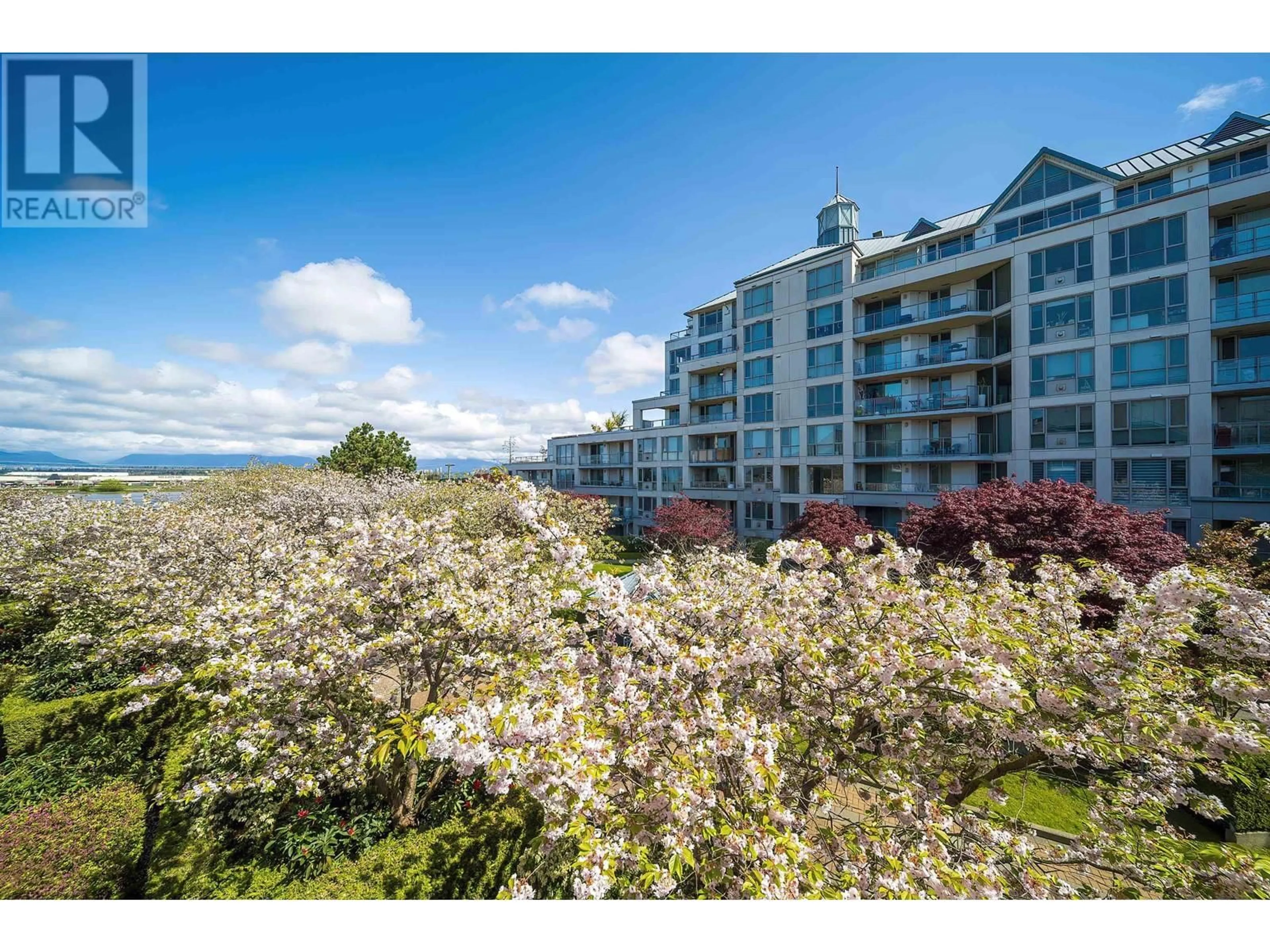 A pic from outside/outdoor area/front of a property/back of a property/a pic from drone, water/lake/river/ocean view for 307 - 5860 DOVER CRESCENT, Richmond British Columbia V7C5R7