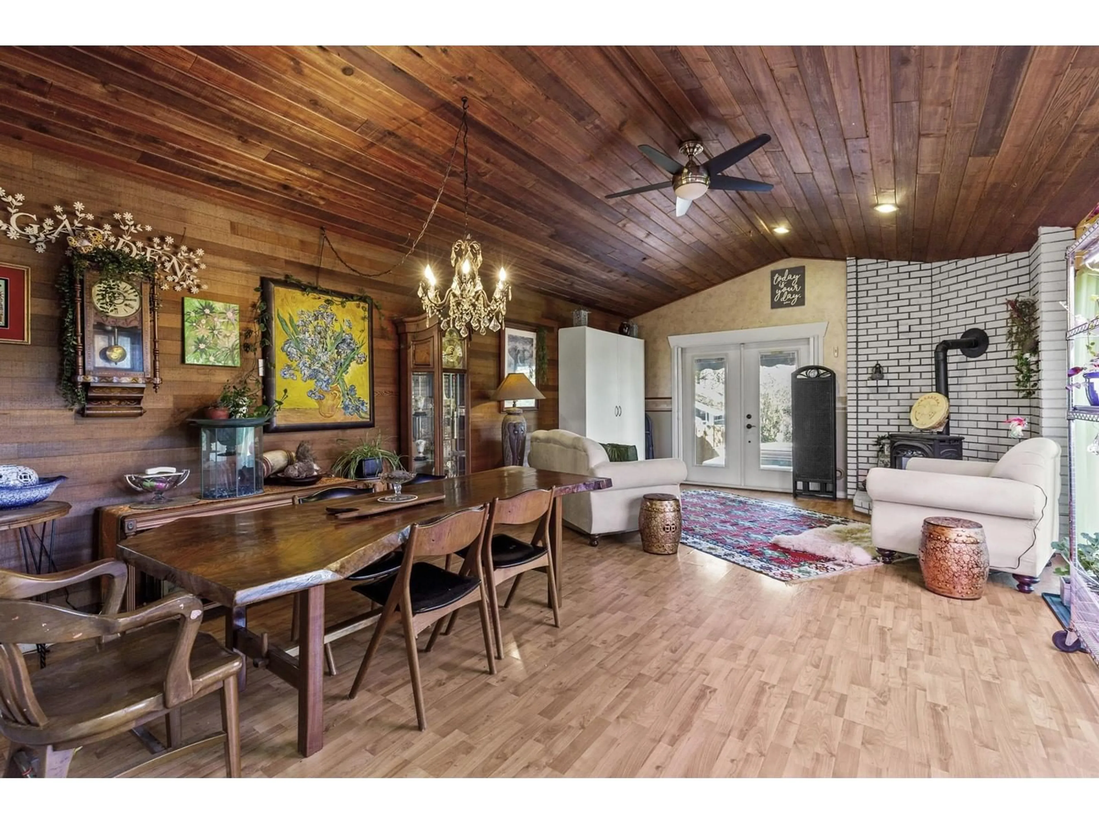 Dining room, wood/laminate floor for 7729 STAVE LAKE, Mission British Columbia V2V4G7