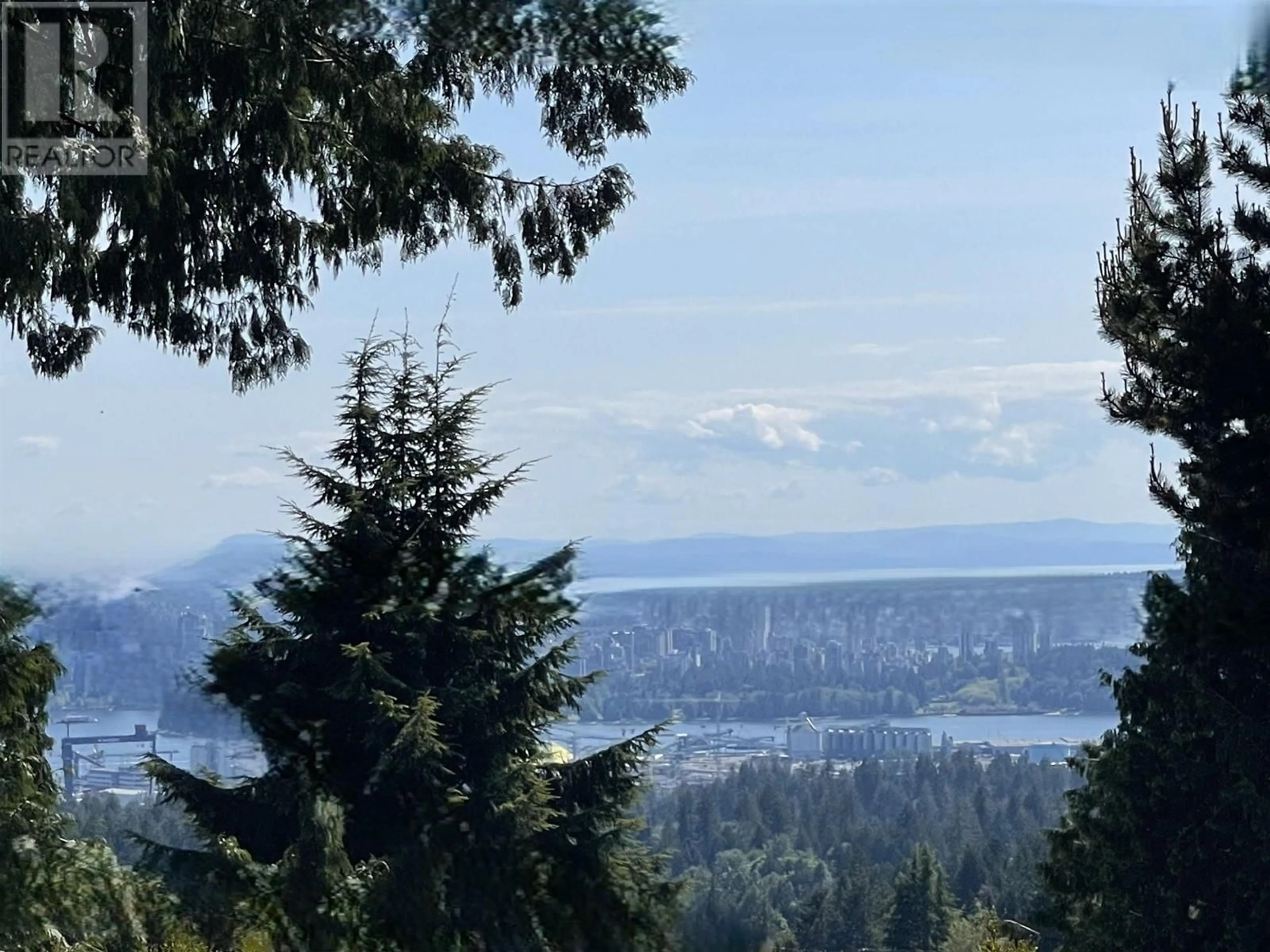 Unknown for 414 MONTROYAL BOULEVARD, North Vancouver British Columbia V7N3E1