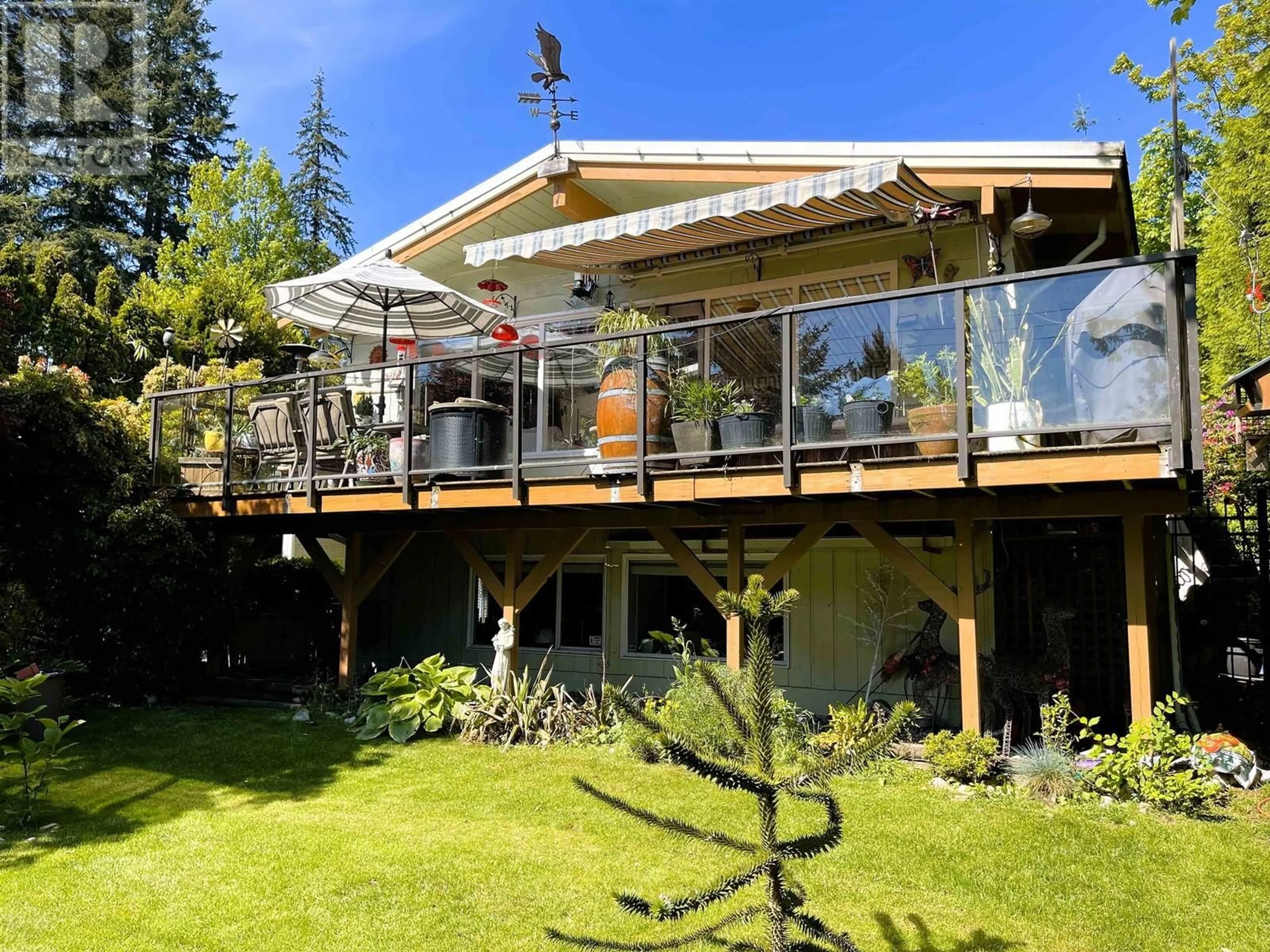 Patio, unknown for 414 MONTROYAL BOULEVARD, North Vancouver British Columbia V7N3E1