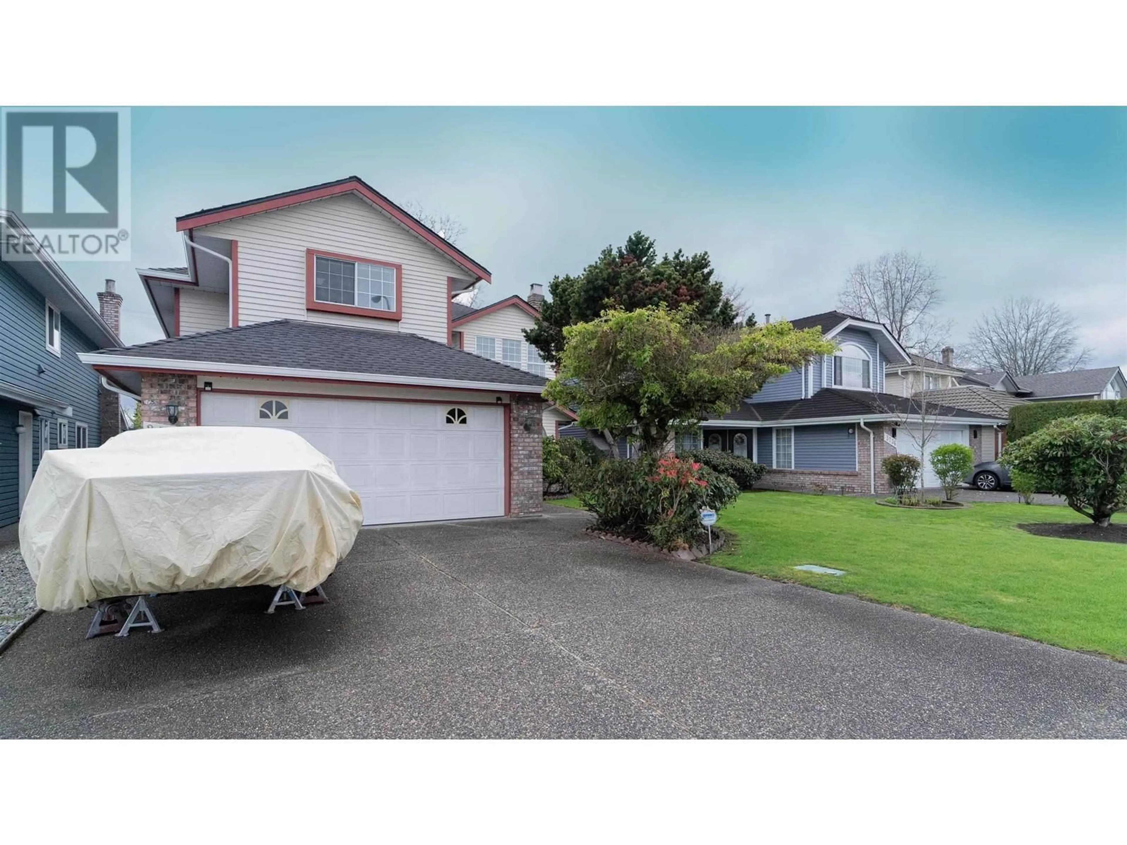 A pic from outside/outdoor area/front of a property/back of a property/a pic from drone, street for 3760 MCKAY DRIVE, Richmond British Columbia V6X3R5