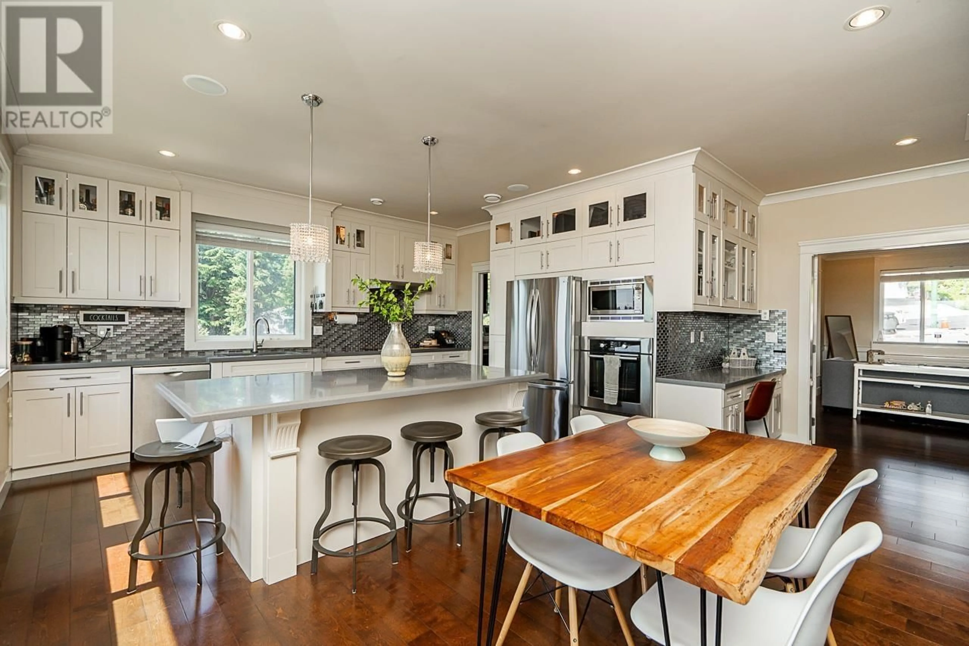 Open concept kitchen, unknown for 8358 NELSON AVENUE, Burnaby British Columbia V5J4E5