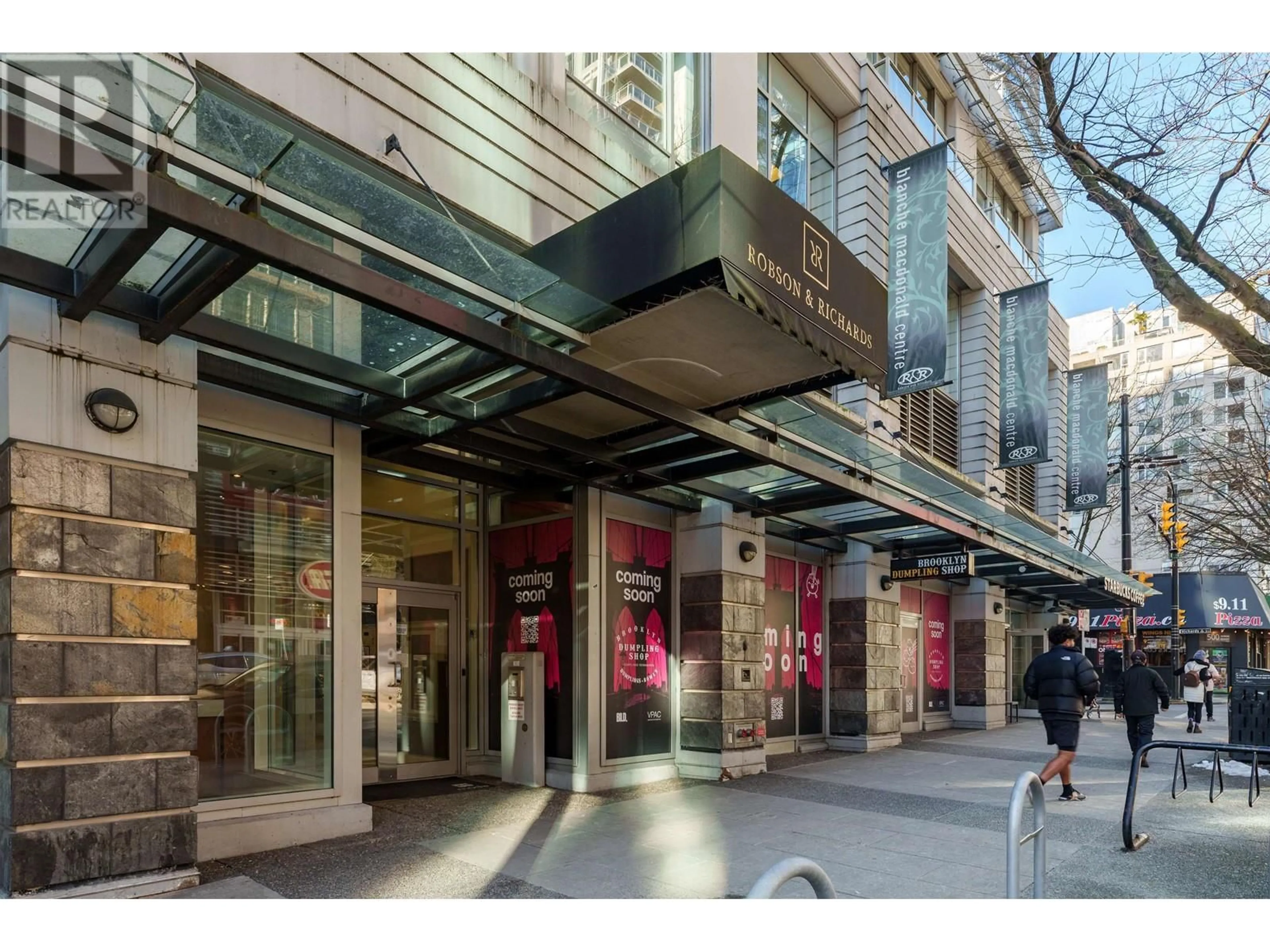 Indoor foyer for 707 - 480 ROBSON STREET, Vancouver British Columbia V6B1S1