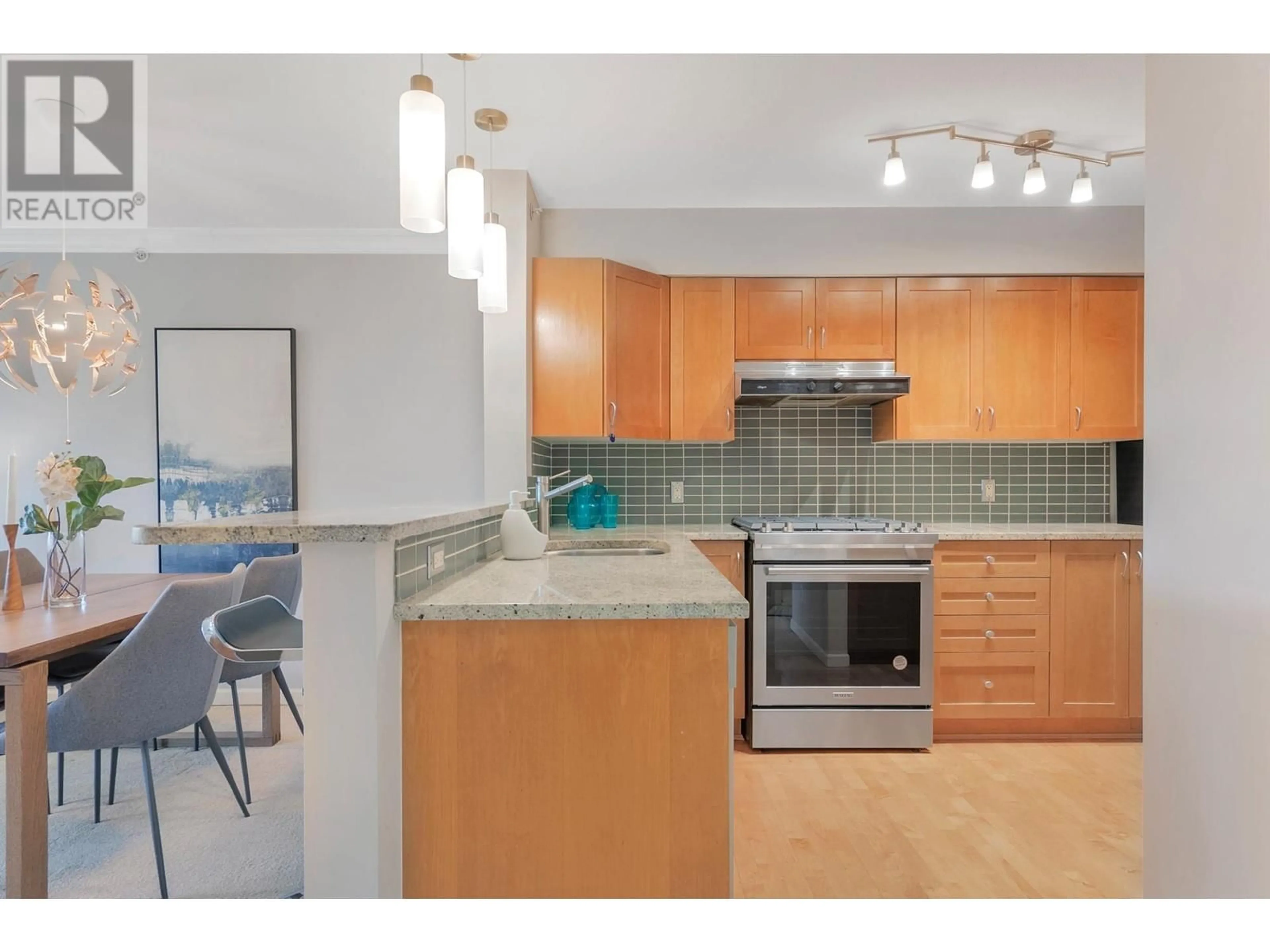 Unknown for 404 - 2181 12TH AVENUE, Vancouver British Columbia V6K4S8
