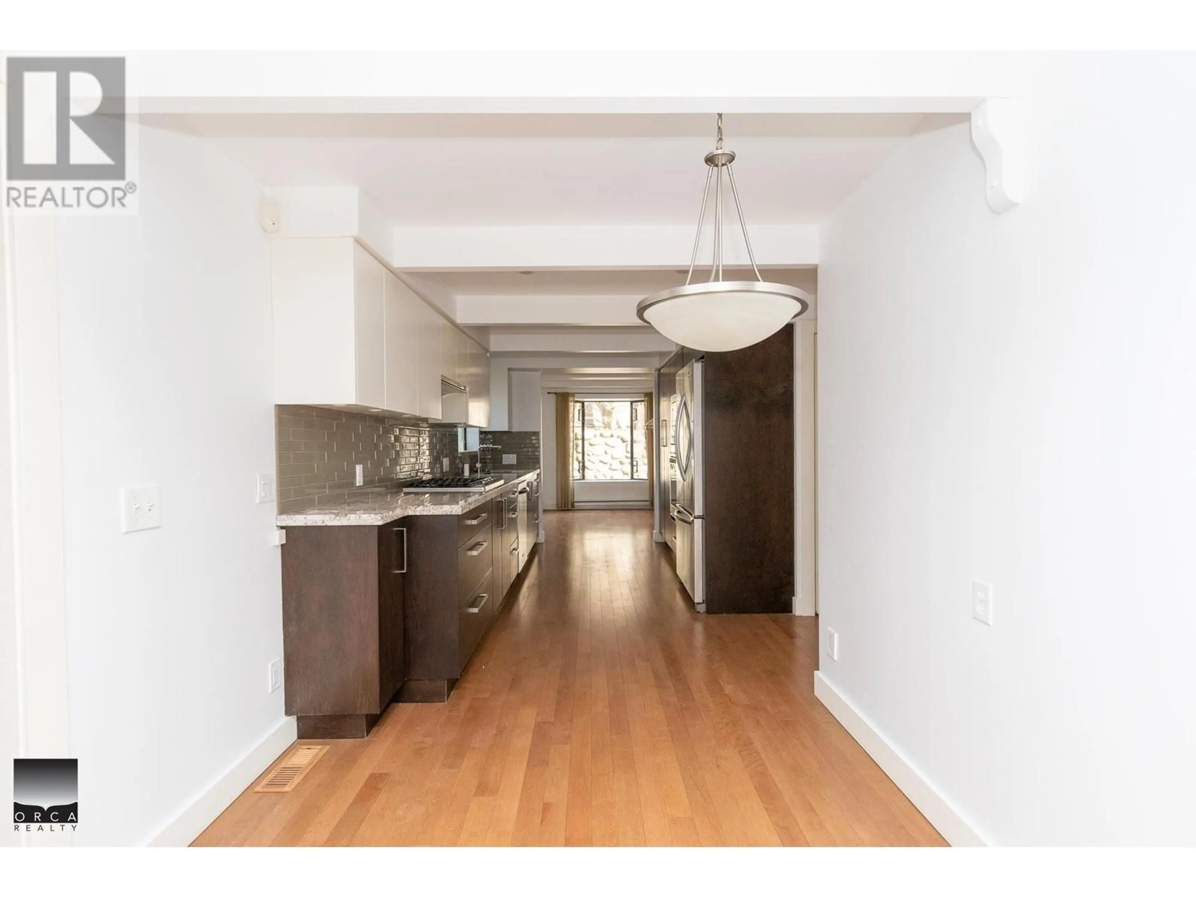 Unknown for 4524 MARINEVIEW CRESCENT, North Vancouver British Columbia V7R3P2