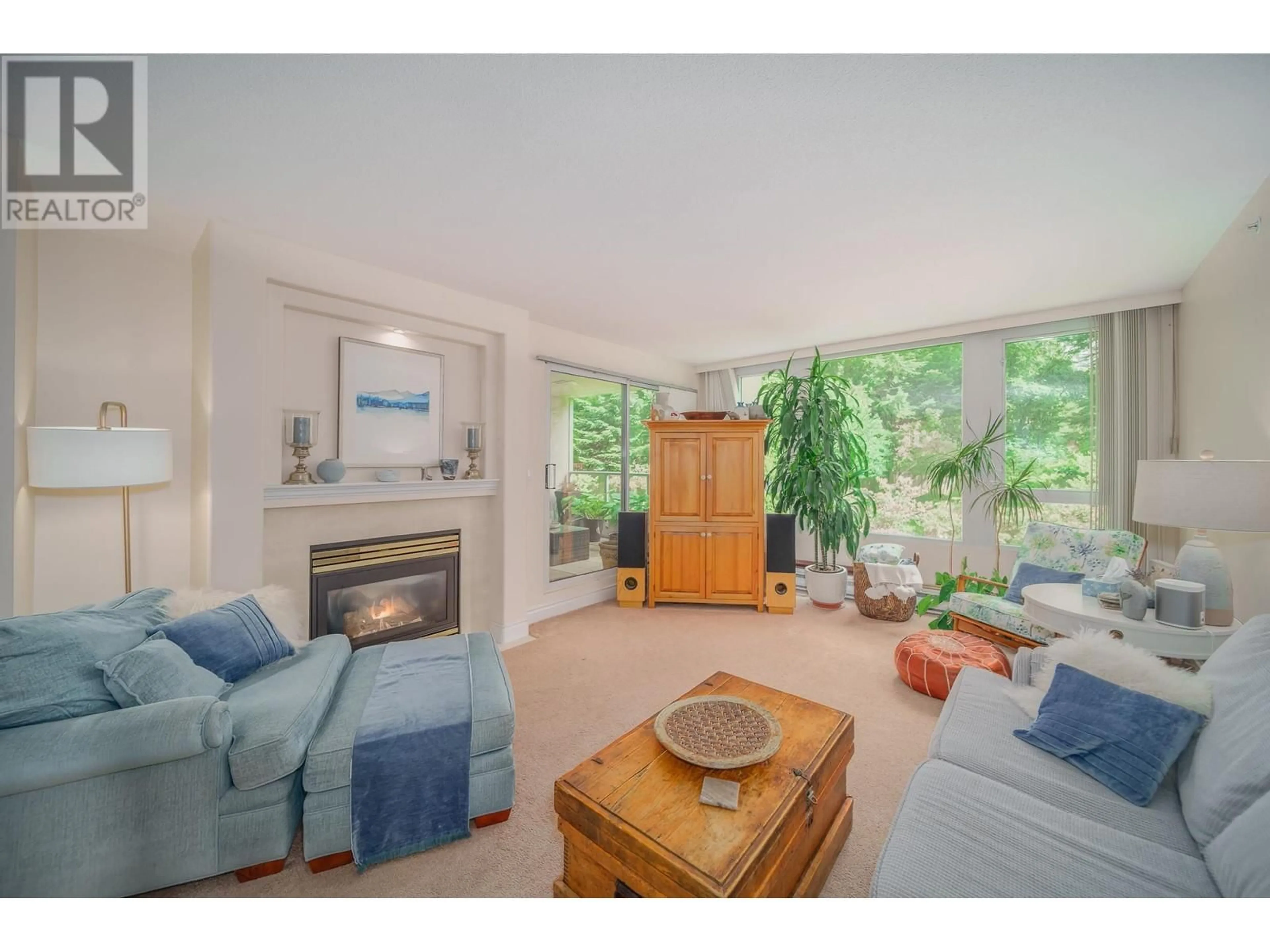 Living room with furniture, unknown for 307 - 5775 HAMPTON PLACE, Vancouver British Columbia V6T2G6