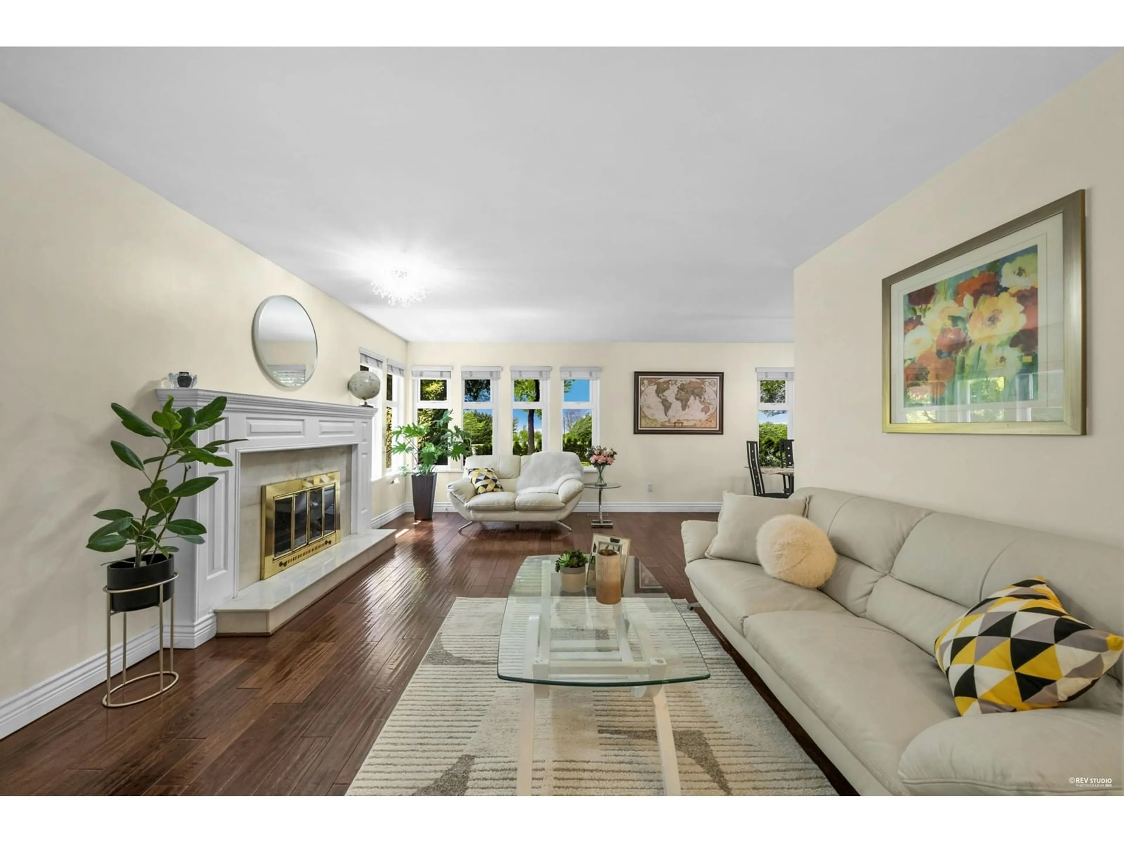 Living room with furniture, unknown for 1906 148, Surrey British Columbia V4A6R3