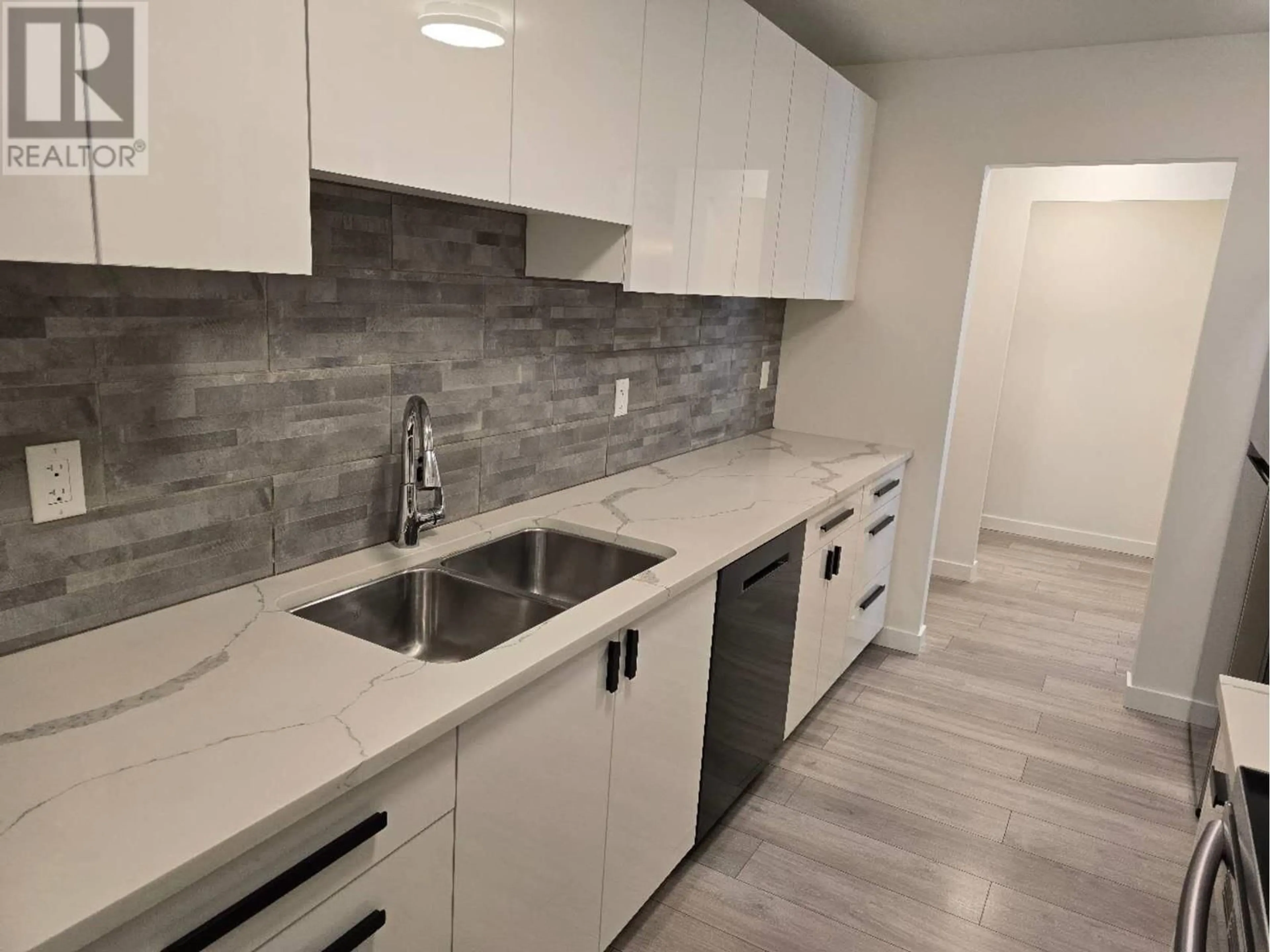 Unknown for 203 - 8720 LANSDOWNE ROAD, Richmond British Columbia V6X1B9