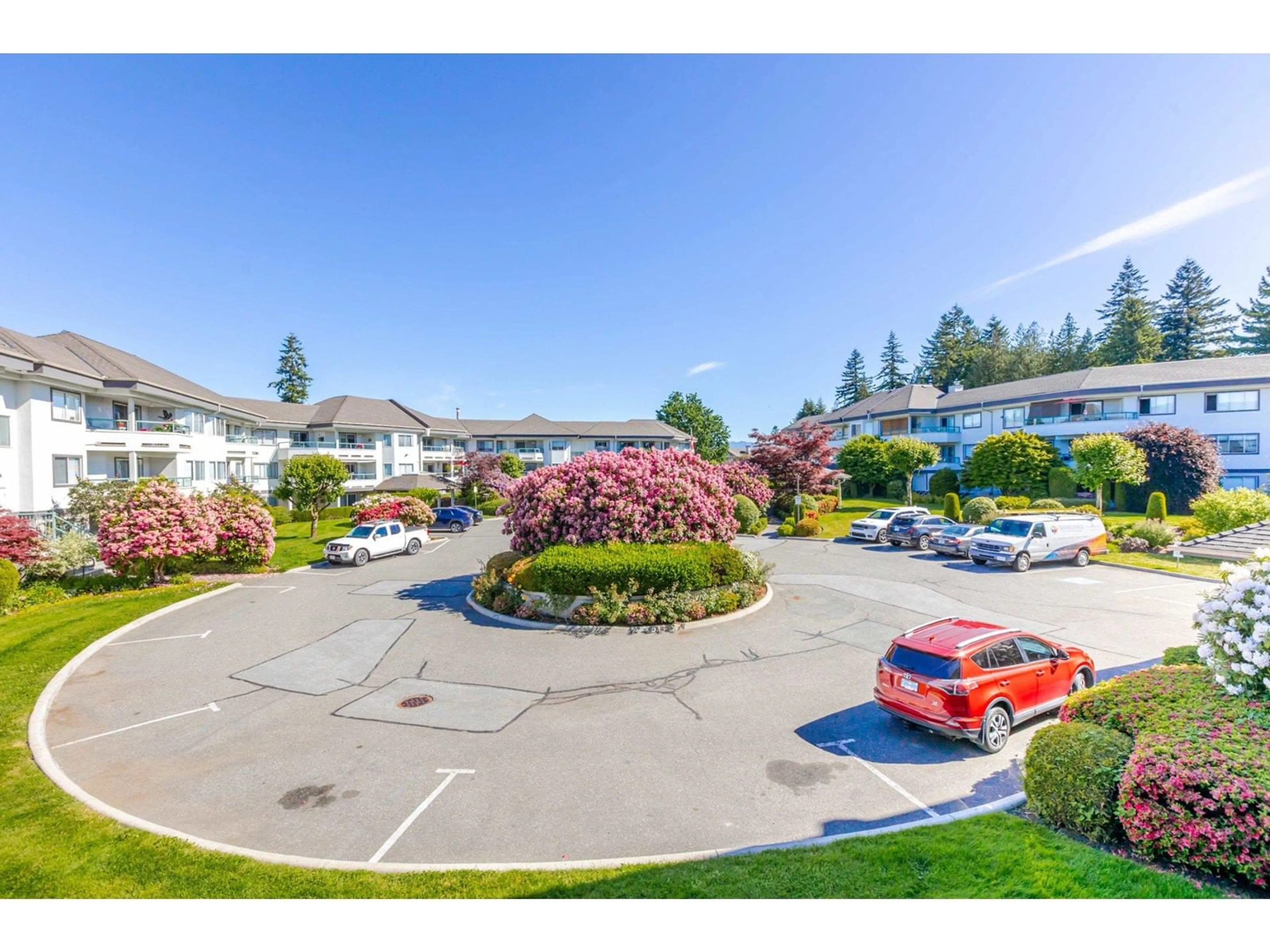 A pic from outside/outdoor area/front of a property/back of a property/a pic from drone, mountain view for 217 - 2451 GLADWIN, Abbotsford British Columbia V2T3N8