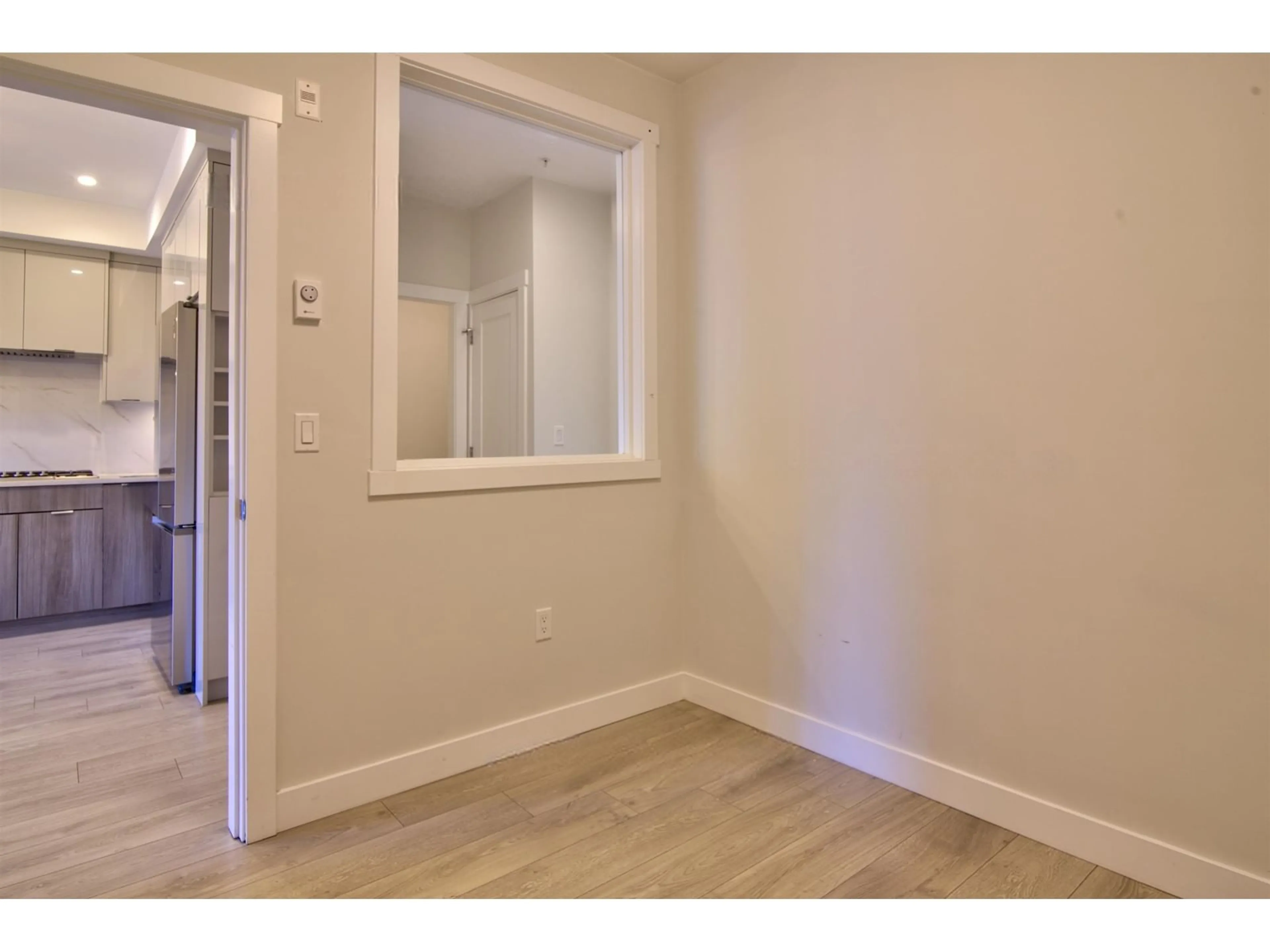 A pic of a room for 209 - 14438 72, Surrey British Columbia V3S0B6