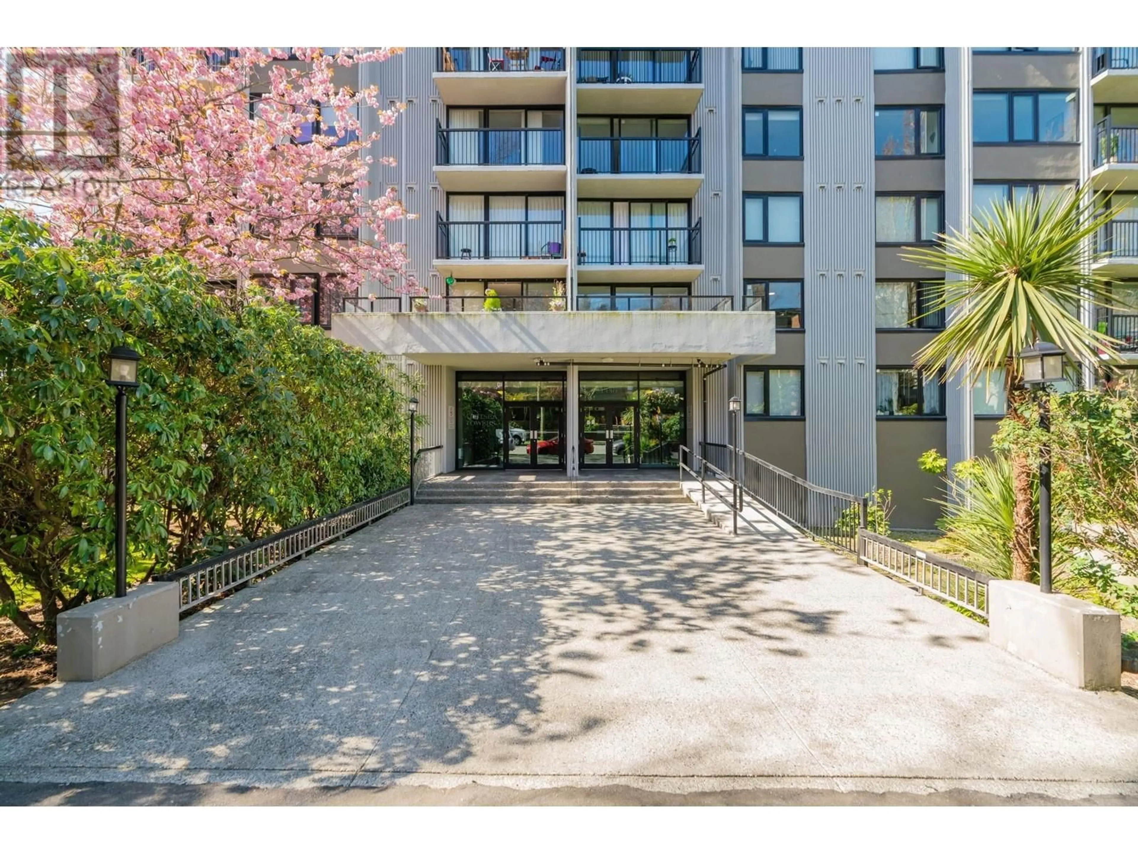 Indoor foyer for 1204 - 1330 HARWOOD STREET, Vancouver British Columbia V6E1S8