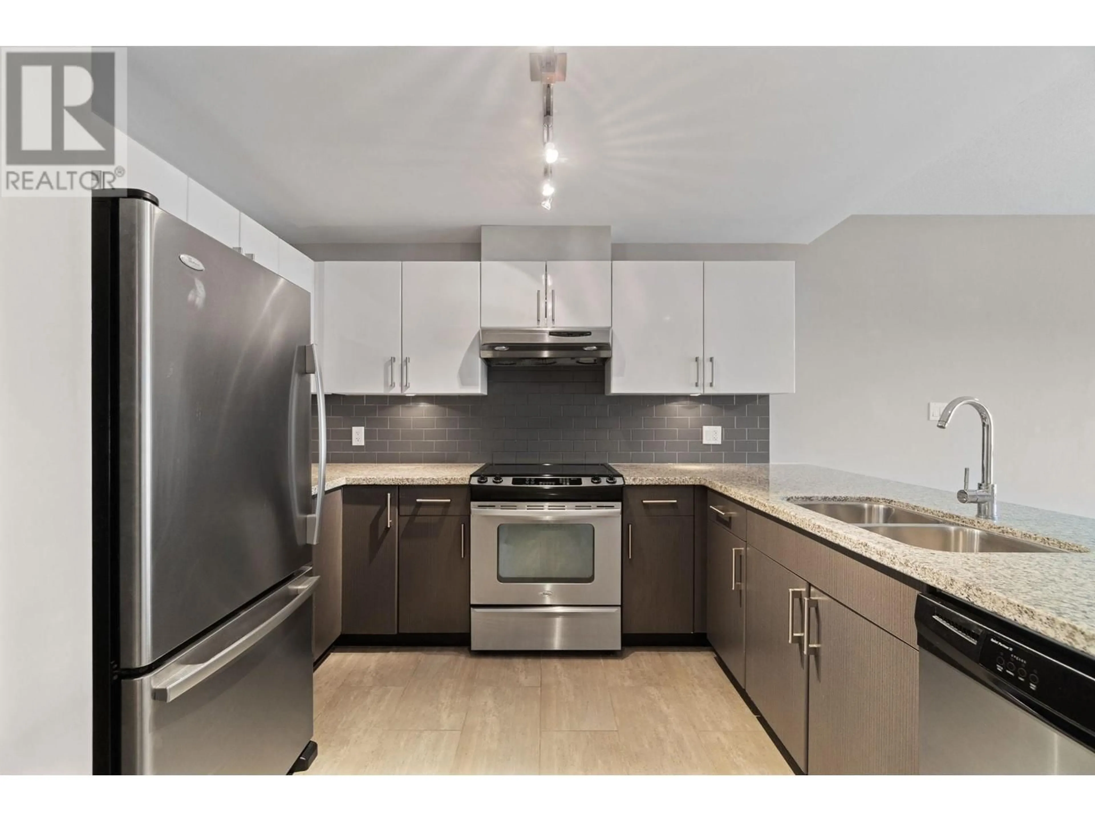 Standard kitchen, unknown for 606 - 14 BEGBIE STREET, New Westminster British Columbia V3M0C4