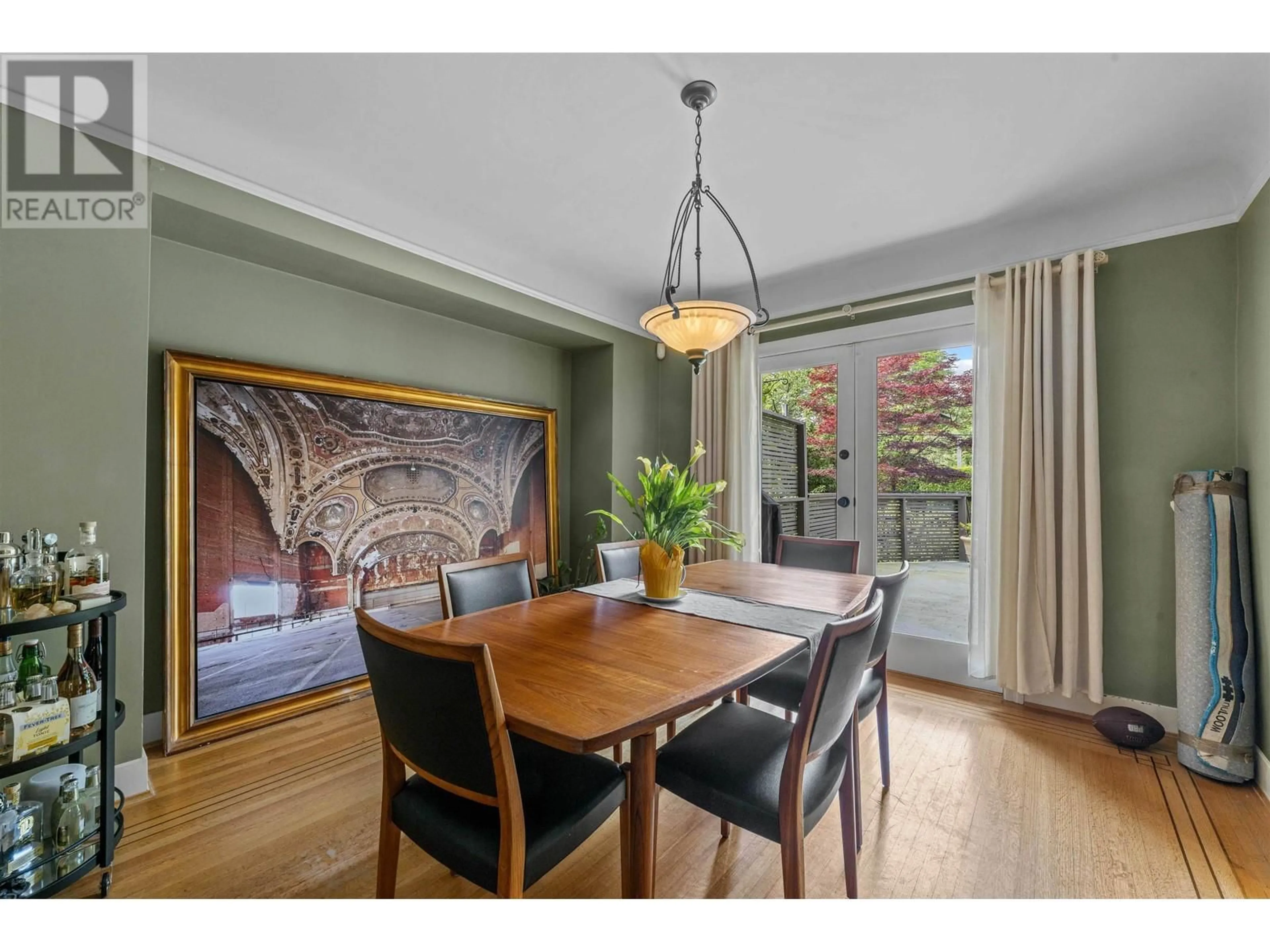 Dining room, wood/laminate floor for 3391 32ND AVENUE, Vancouver British Columbia V6S1Y8