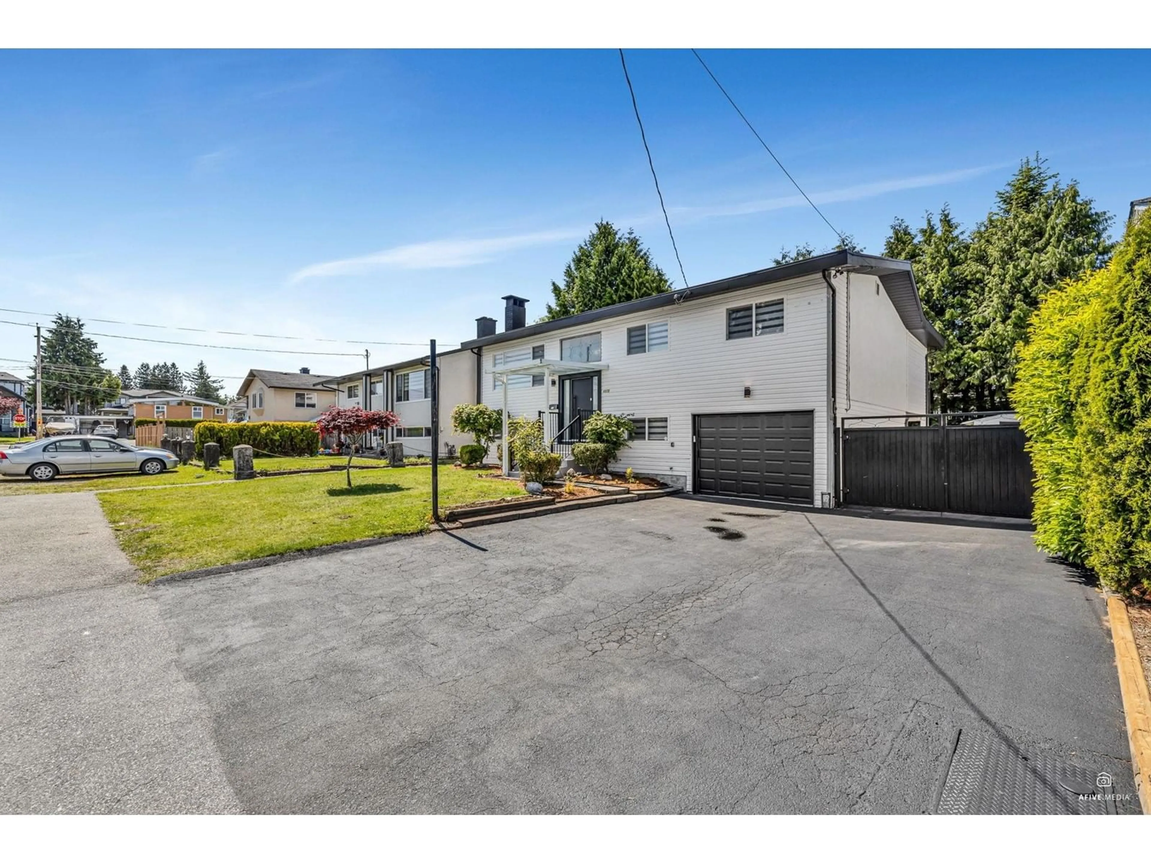 A pic from outside/outdoor area/front of a property/back of a property/a pic from drone, street for 8875 117, Delta British Columbia V4C6B2