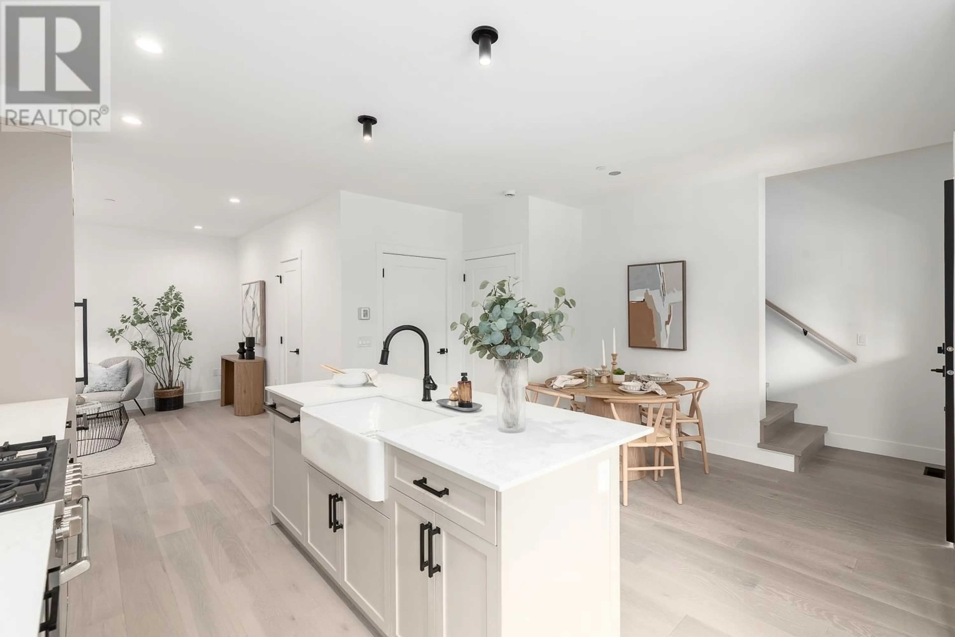 Open concept kitchen, unknown for 1967 NAPIER STREET, Vancouver British Columbia V5L2N6