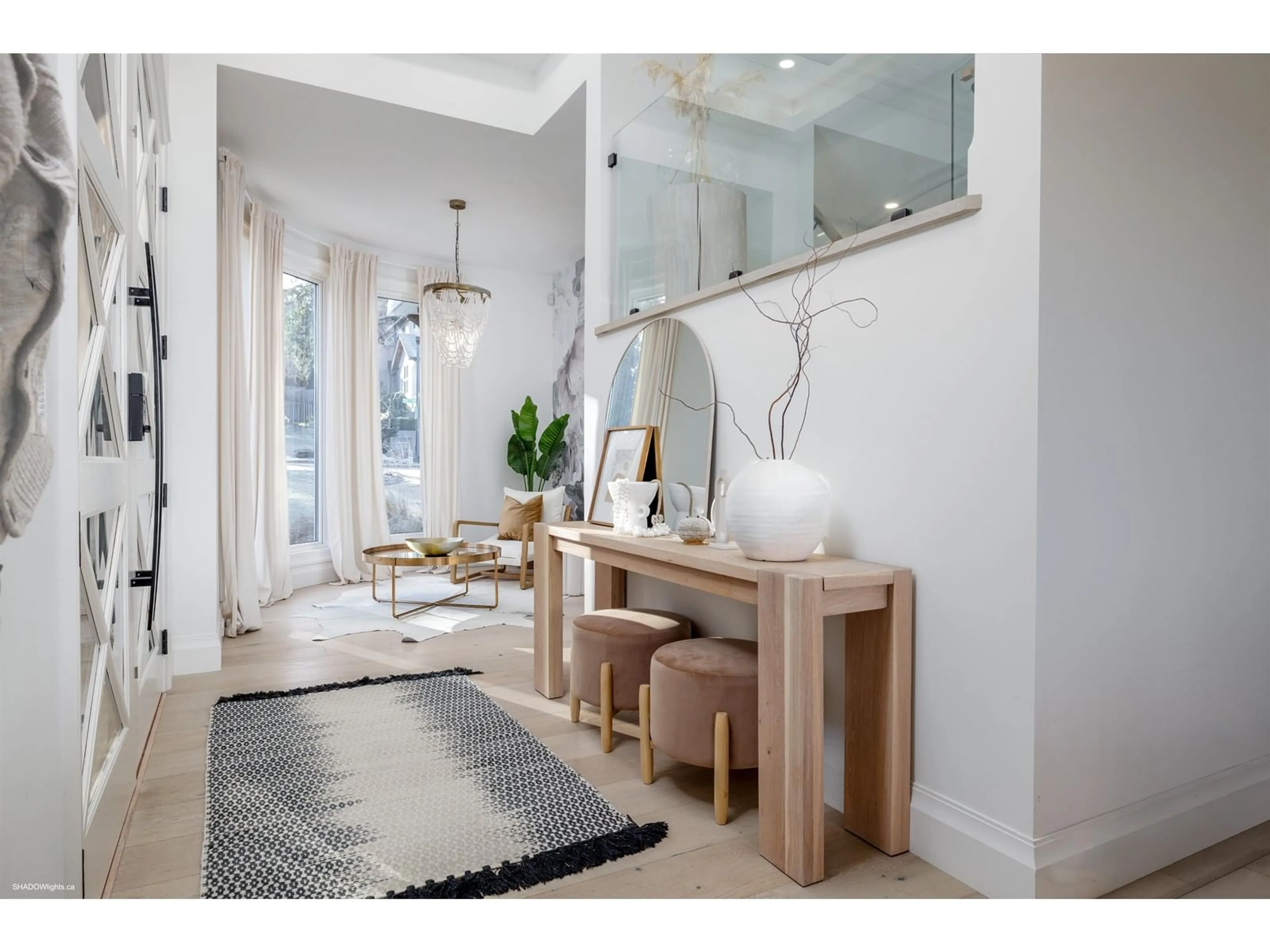 Indoor entryway for 3115 167, Surrey British Columbia V3Z0P9