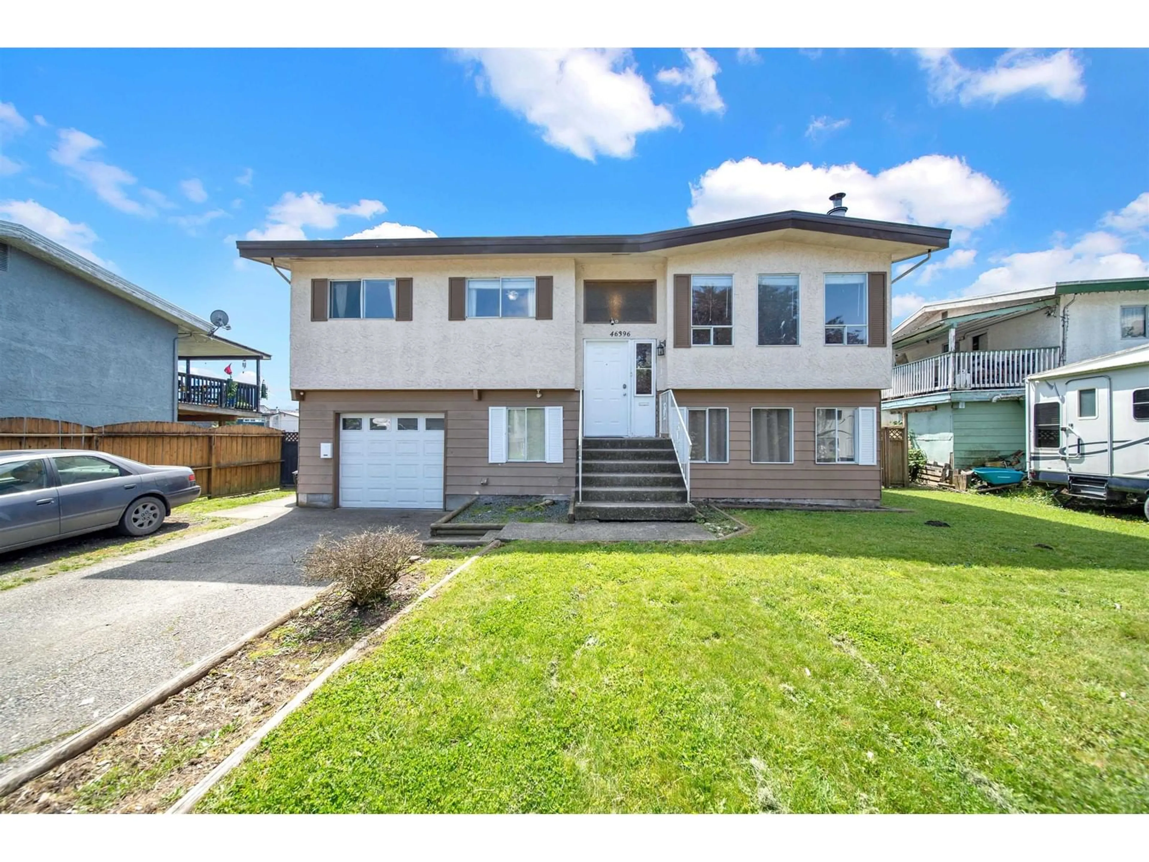Home with vinyl exterior material, street for 46396 CORA AVENUE, Chilliwack British Columbia V2P7E3