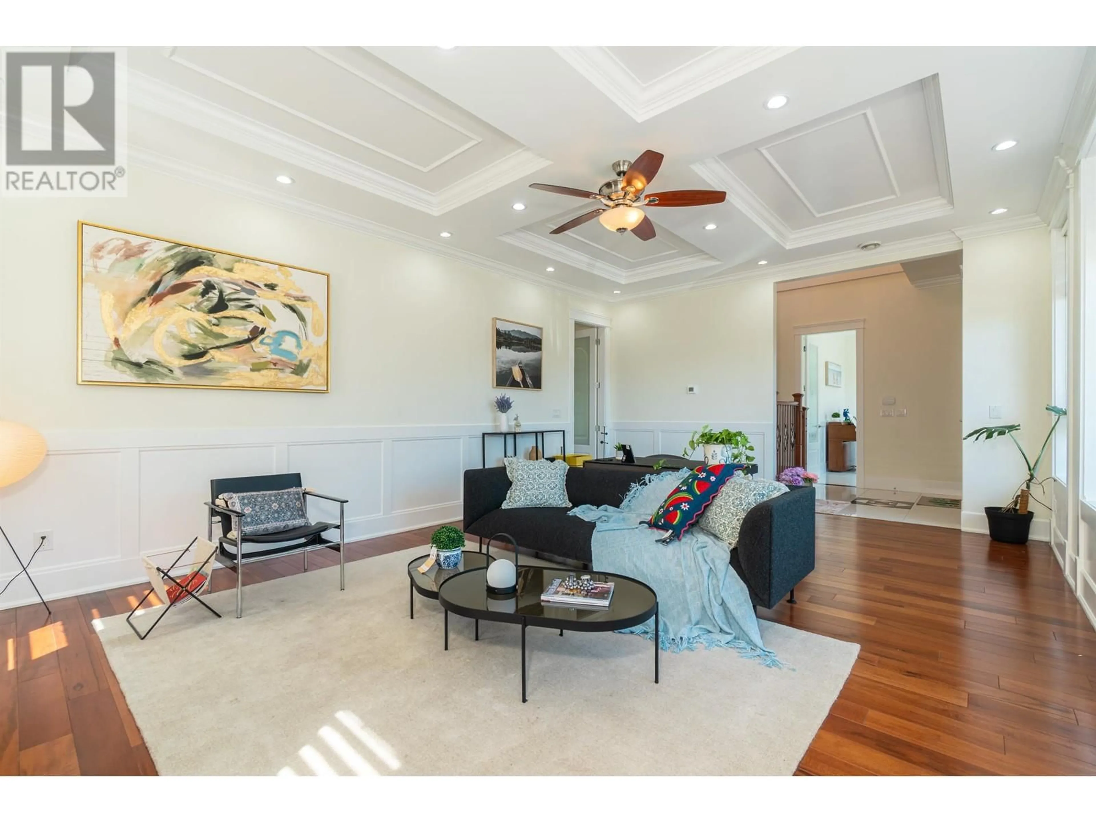 Living room with furniture, unknown for 4215 WATLING STREET, Burnaby British Columbia V5J1V4
