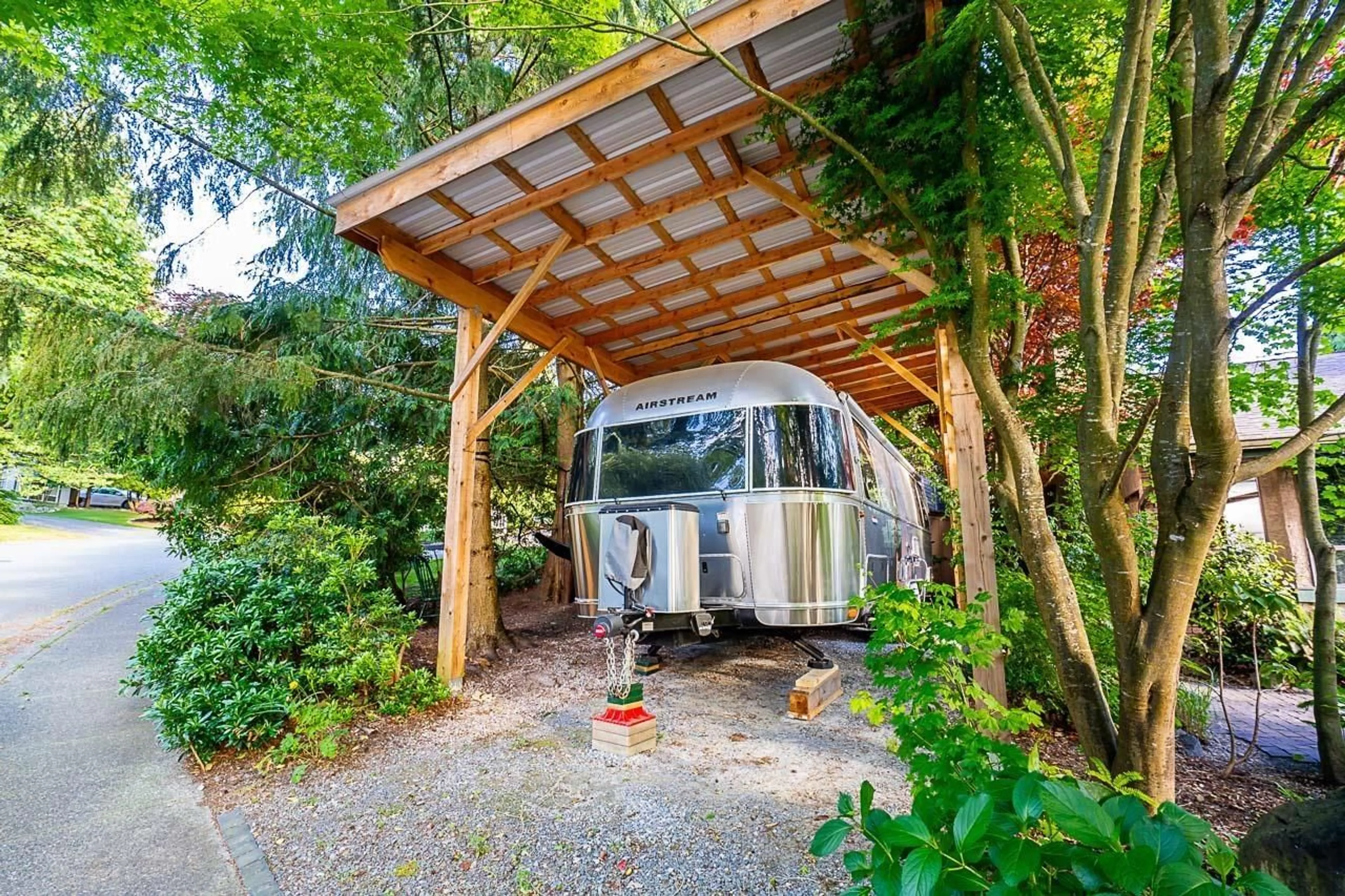 Patio, unknown for 11098 PROSPECT, Delta British Columbia V4E2R5