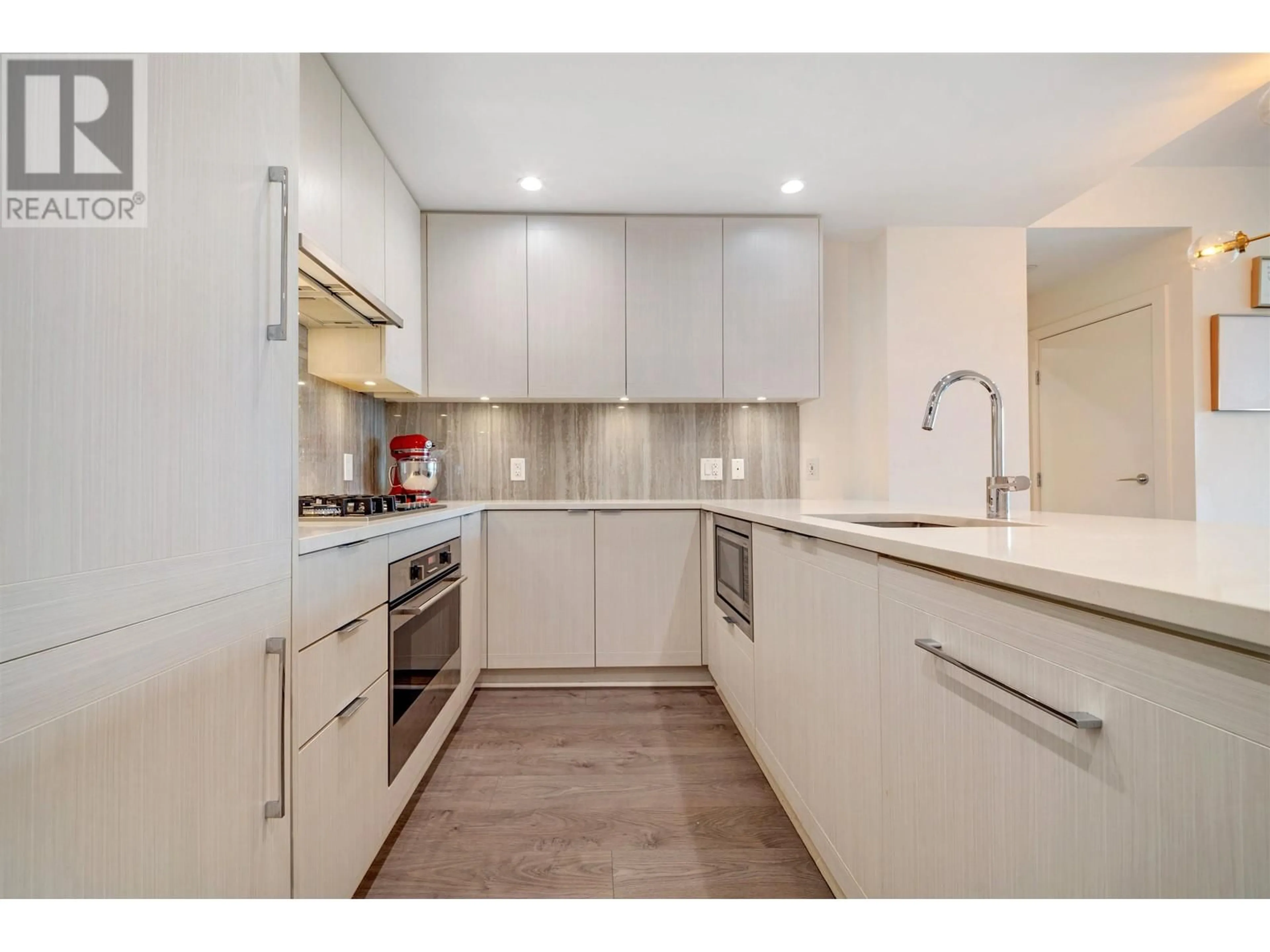 Standard kitchen, unknown for 1401 - 5051 IMPERIAL STREET, Burnaby British Columbia V5J0J3