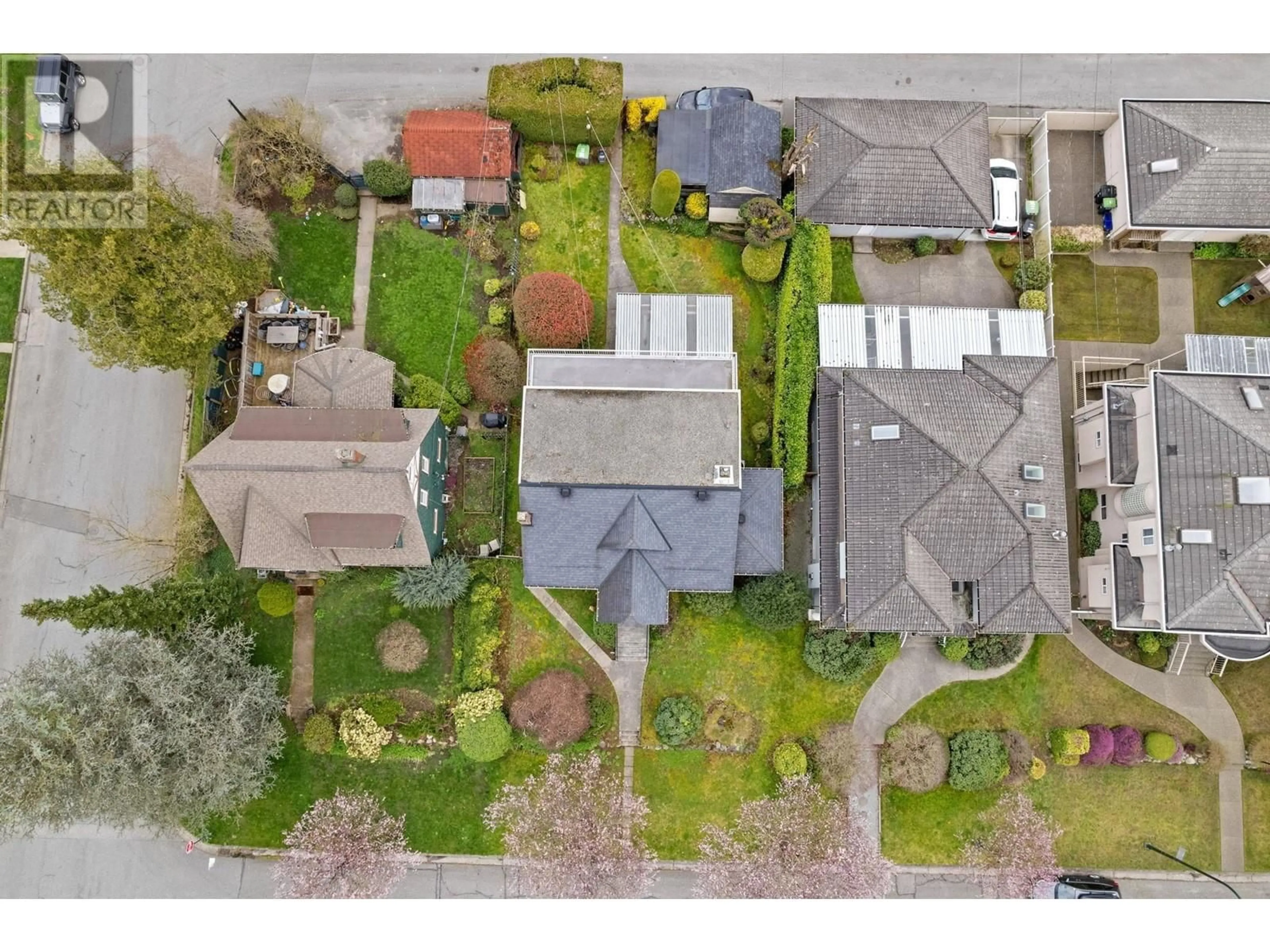 A pic from outside/outdoor area/front of a property/back of a property/a pic from drone, street for 5878 ARLINGTON STREET, Vancouver British Columbia V5R4N3