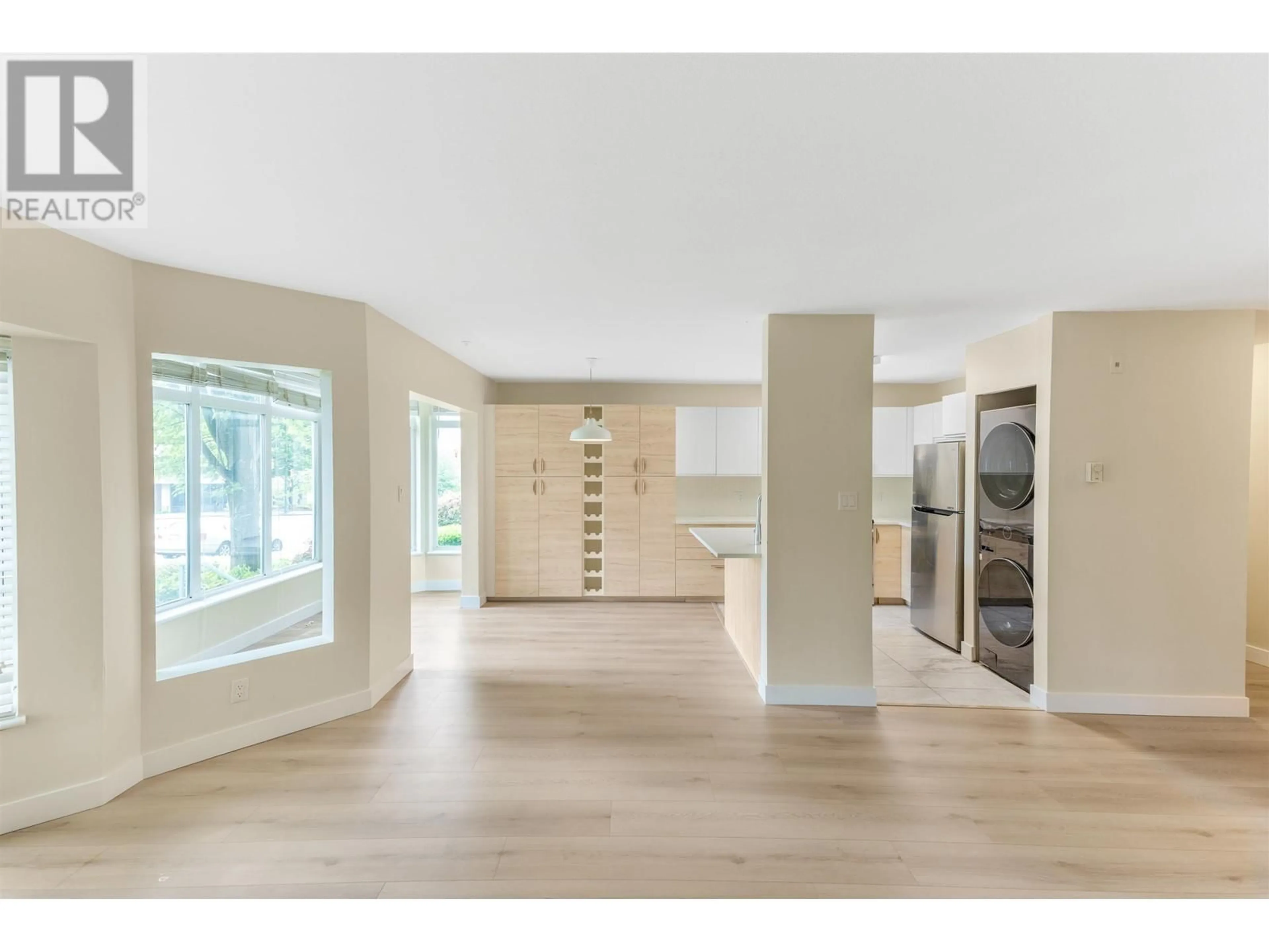 Unknown for 211 - 2677 BROADWAY, Vancouver British Columbia V5M1Y6