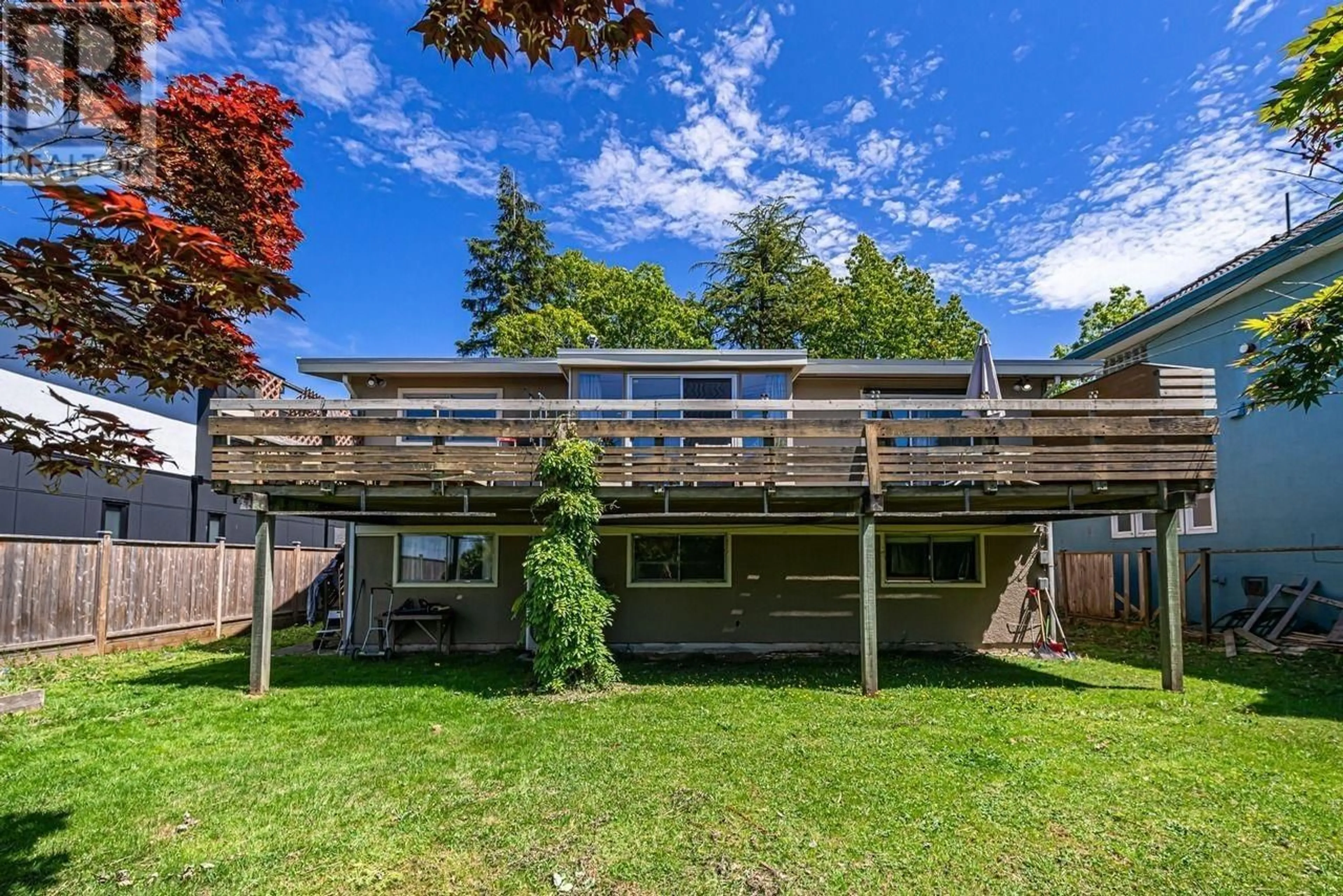 Patio, water/lake/river/ocean view for 8711 SEAFAIR DRIVE, Richmond British Columbia V7C1X7