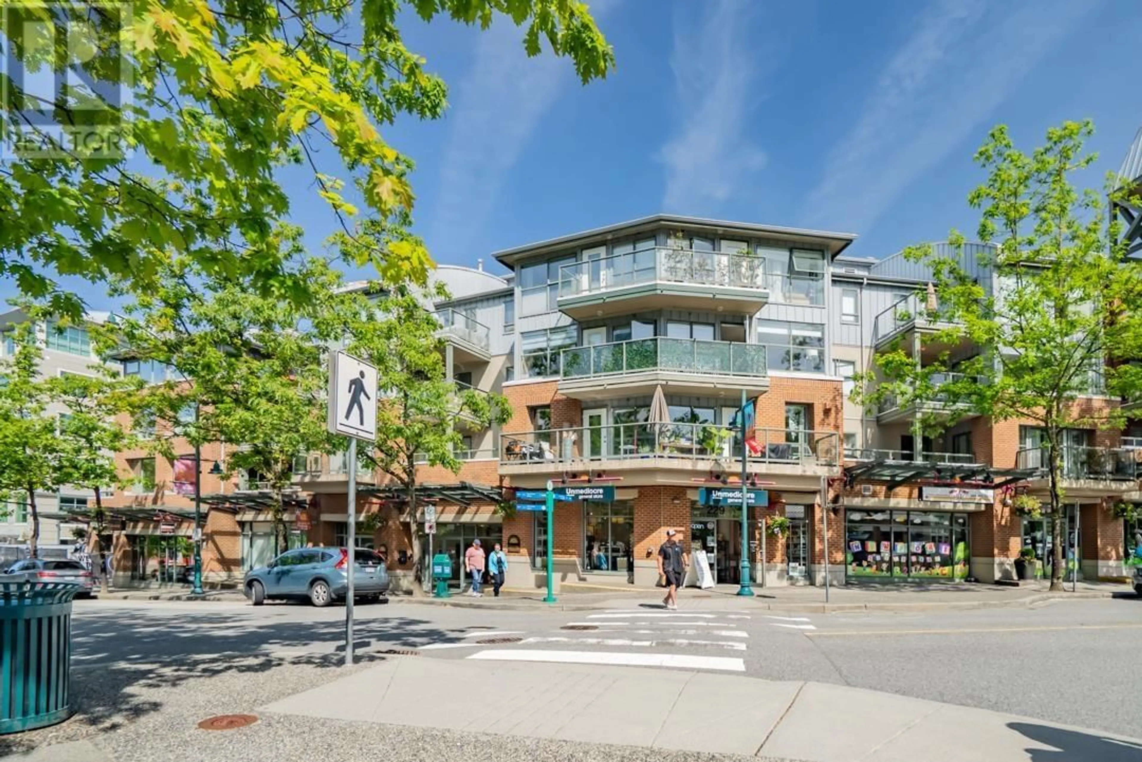 Patio, street for 219 - 225 NEWPORT DRIVE, Port Moody British Columbia V3H5C7