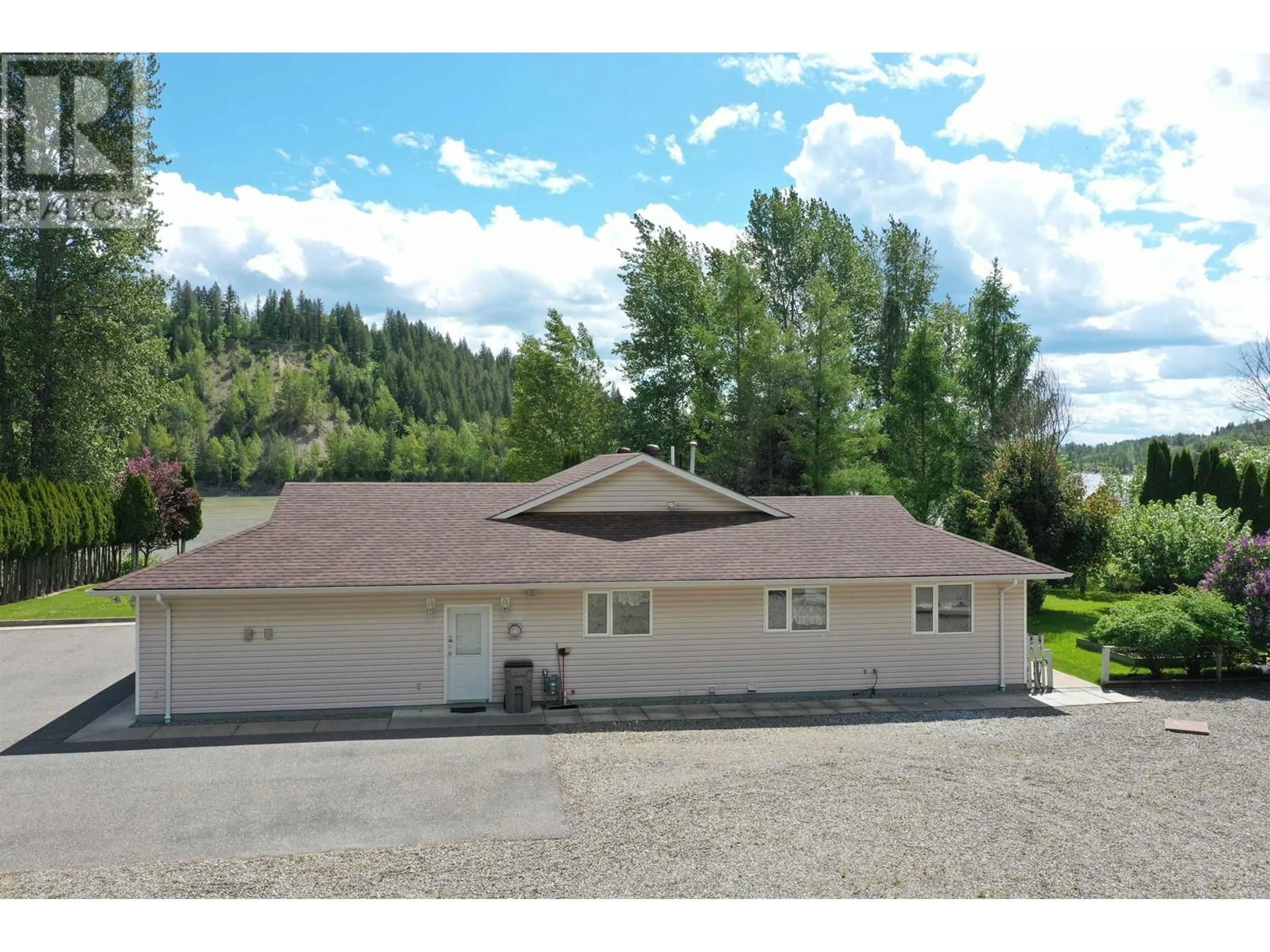 A pic from outside/outdoor area/front of a property/back of a property/a pic from drone, unknown for 620 ANTLER ROAD, Quesnel British Columbia V2J6N8