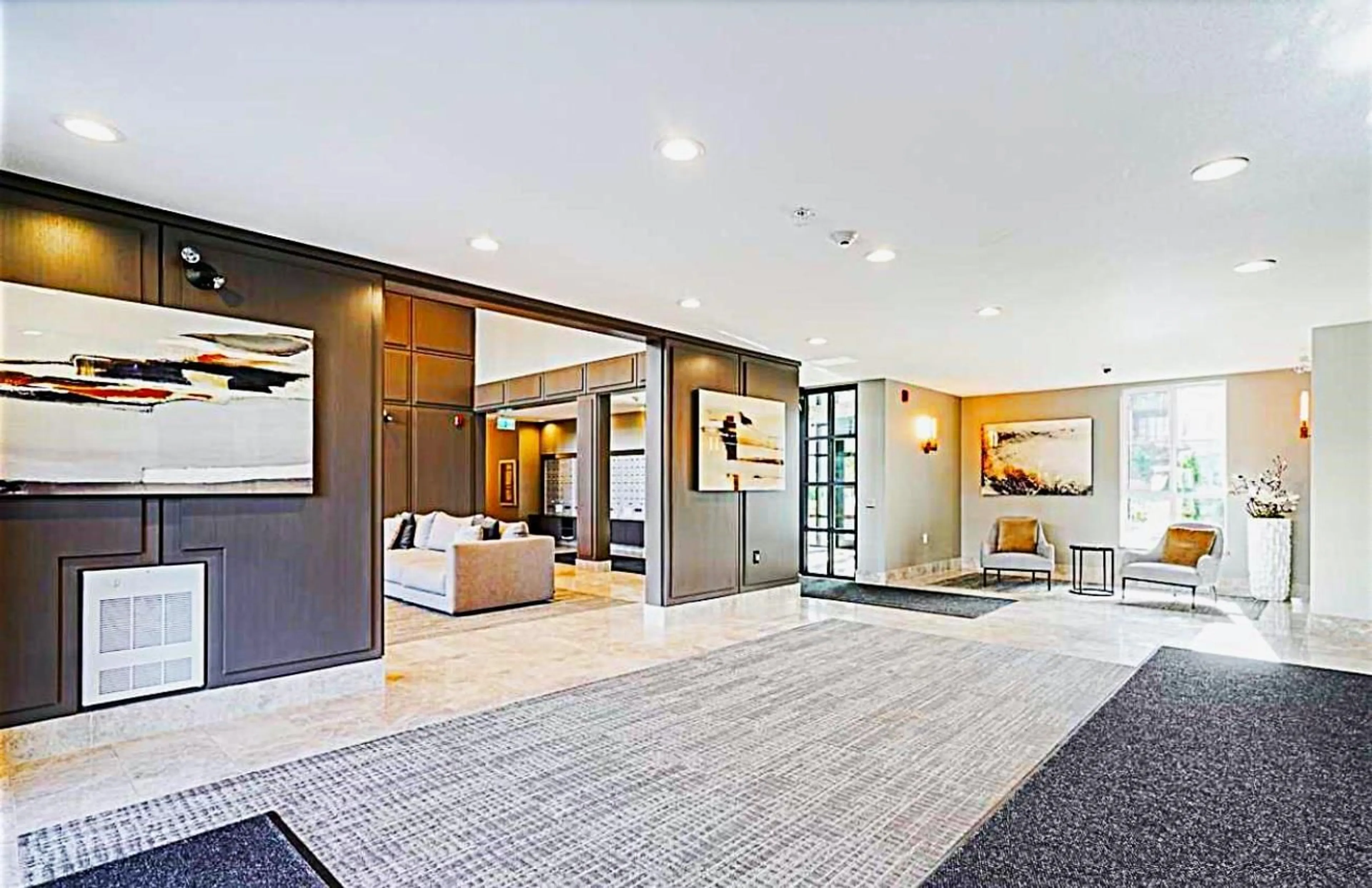 Indoor foyer for 331 - 15137 33, Surrey British Columbia V3Z0Y1