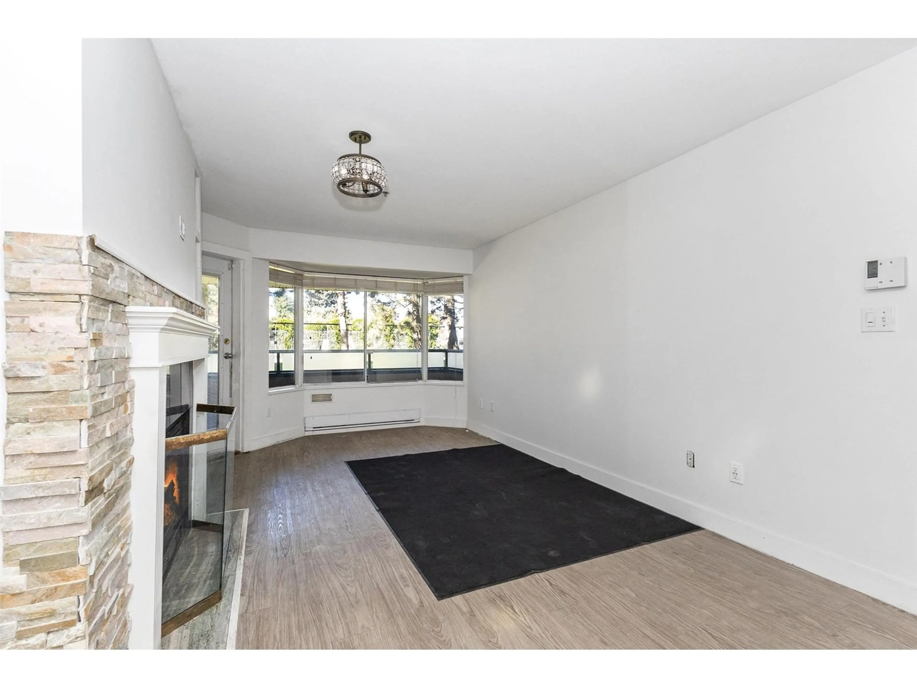 A pic of a room for 109 - 2964 TRETHEWEY, Abbotsford British Columbia V2T6P4