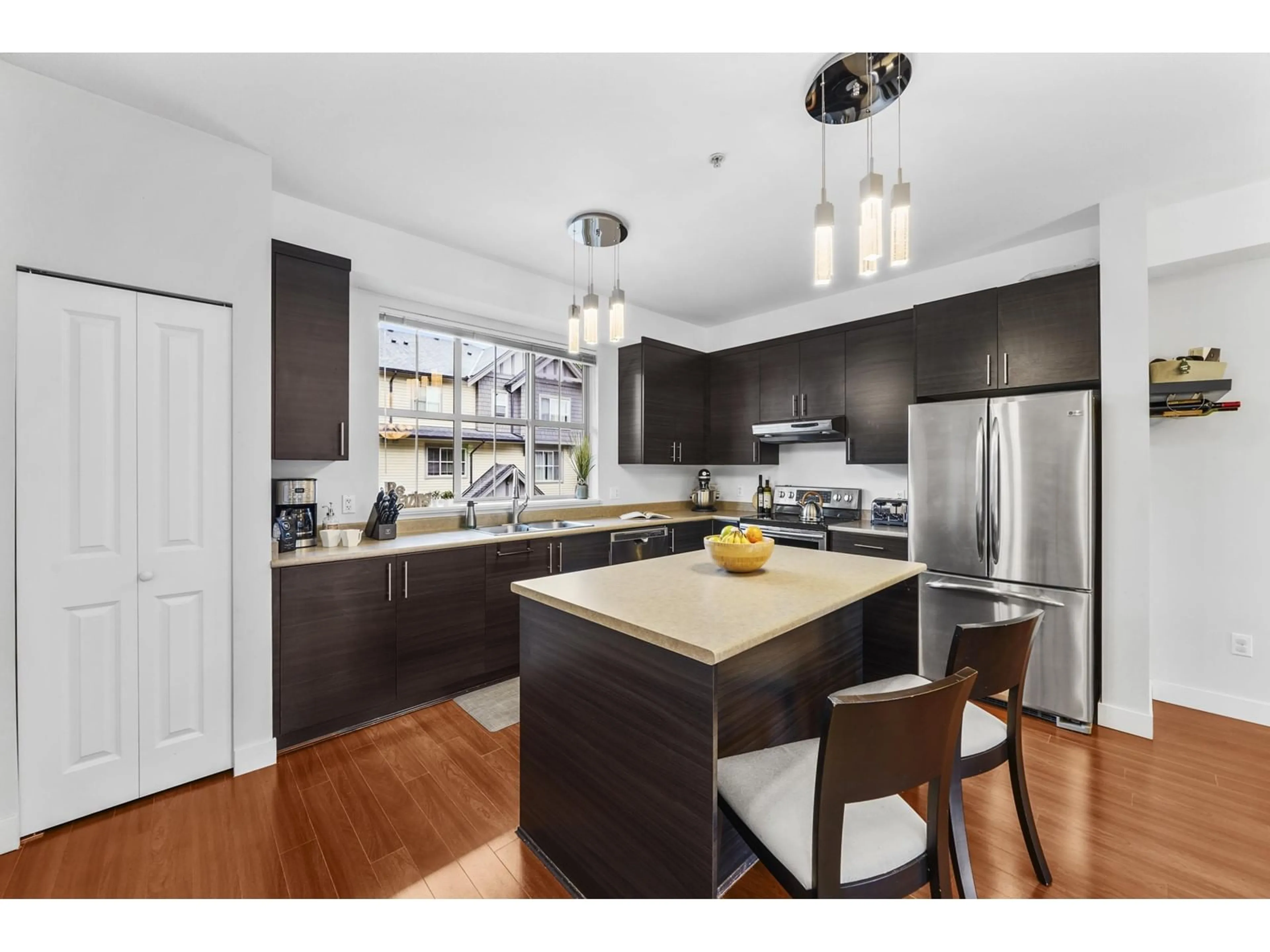 Open concept kitchen, unknown for 86 - 9525 204, Langley British Columbia V1M0B9