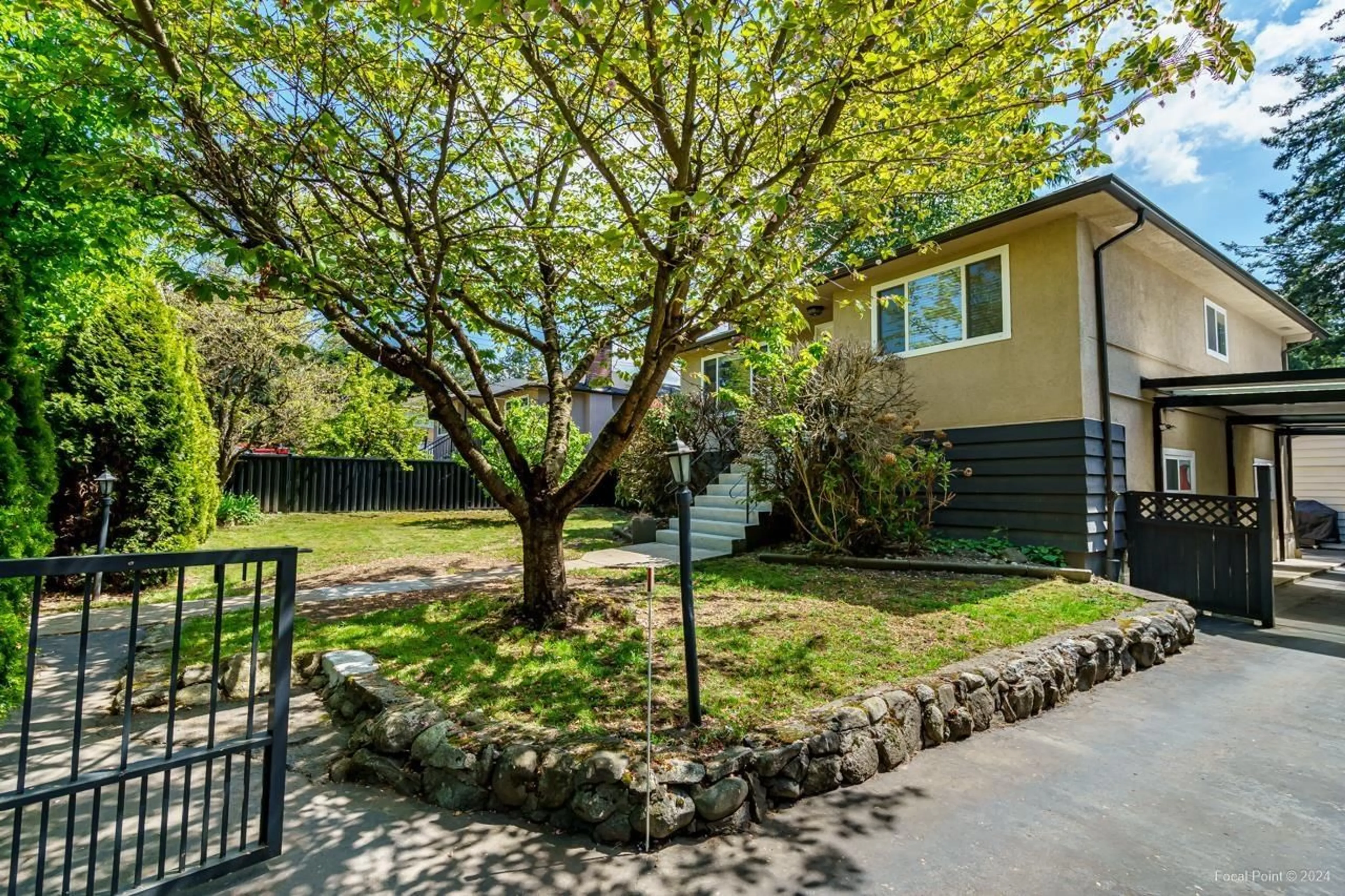 Patio, street for 11230 82, Delta British Columbia V4C2B7
